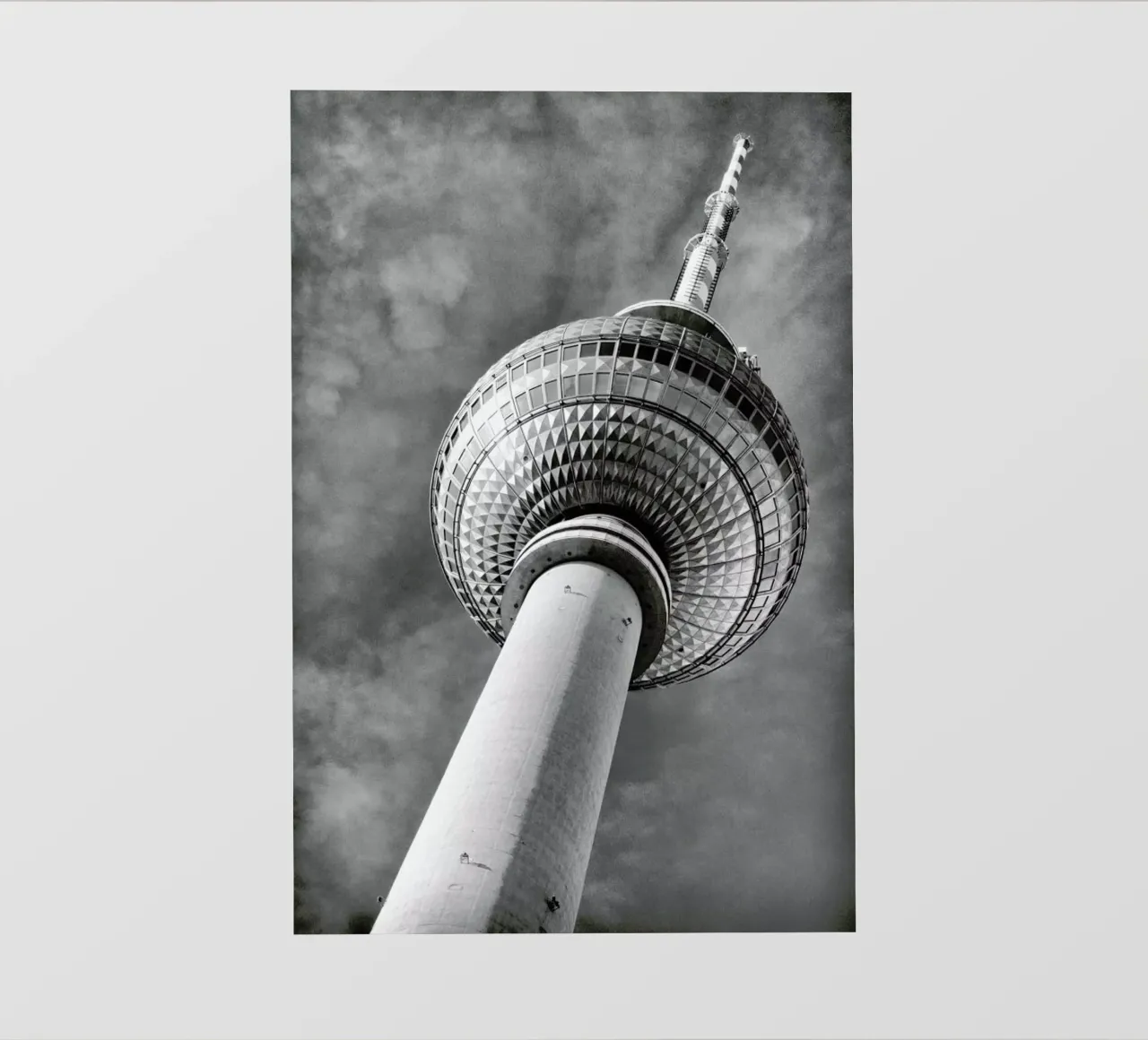 Berlin Fernsehturm pellicola backlit da METROPOLIS
