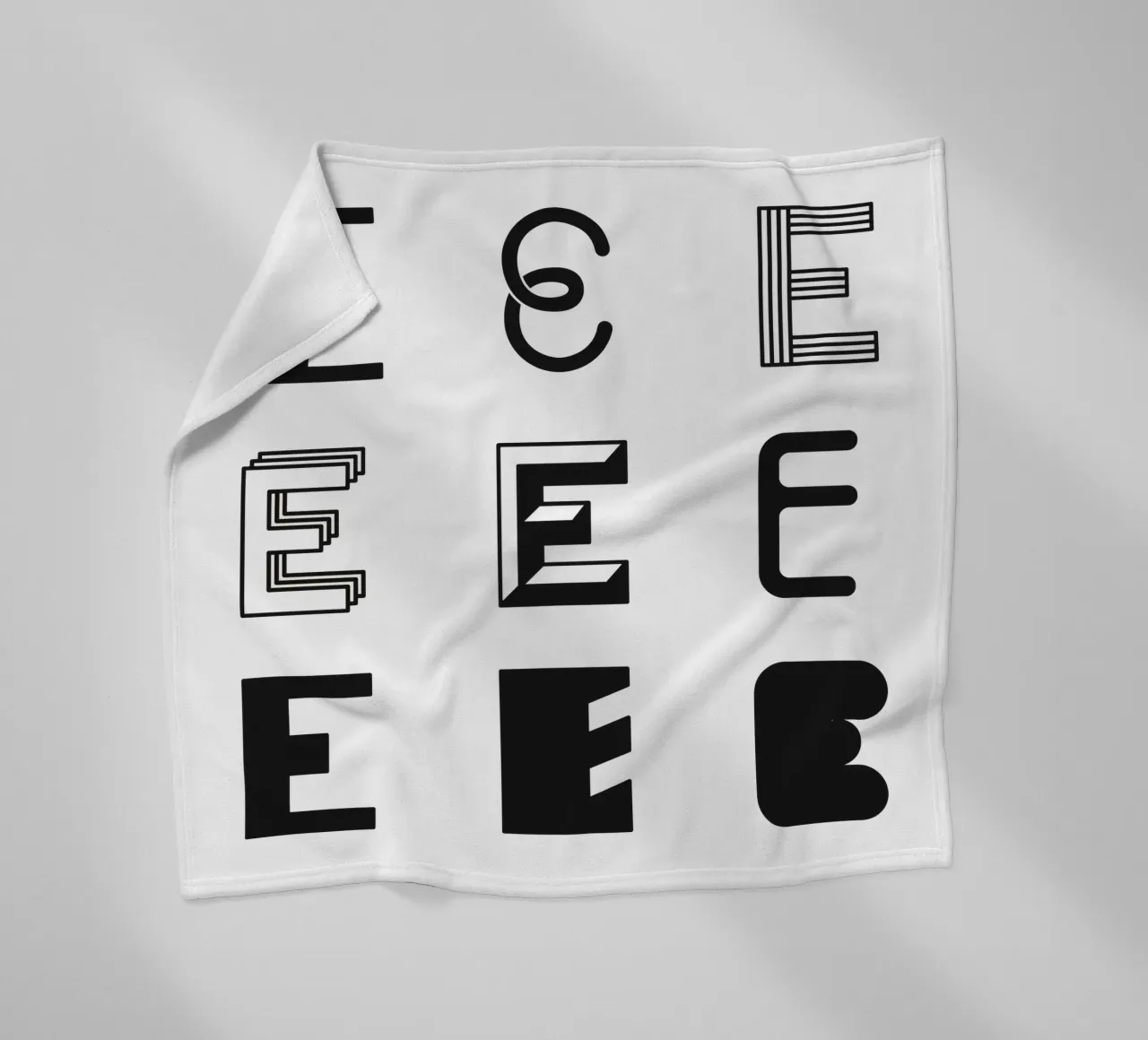 Letter E fleecedeken van Lidia Blomgren