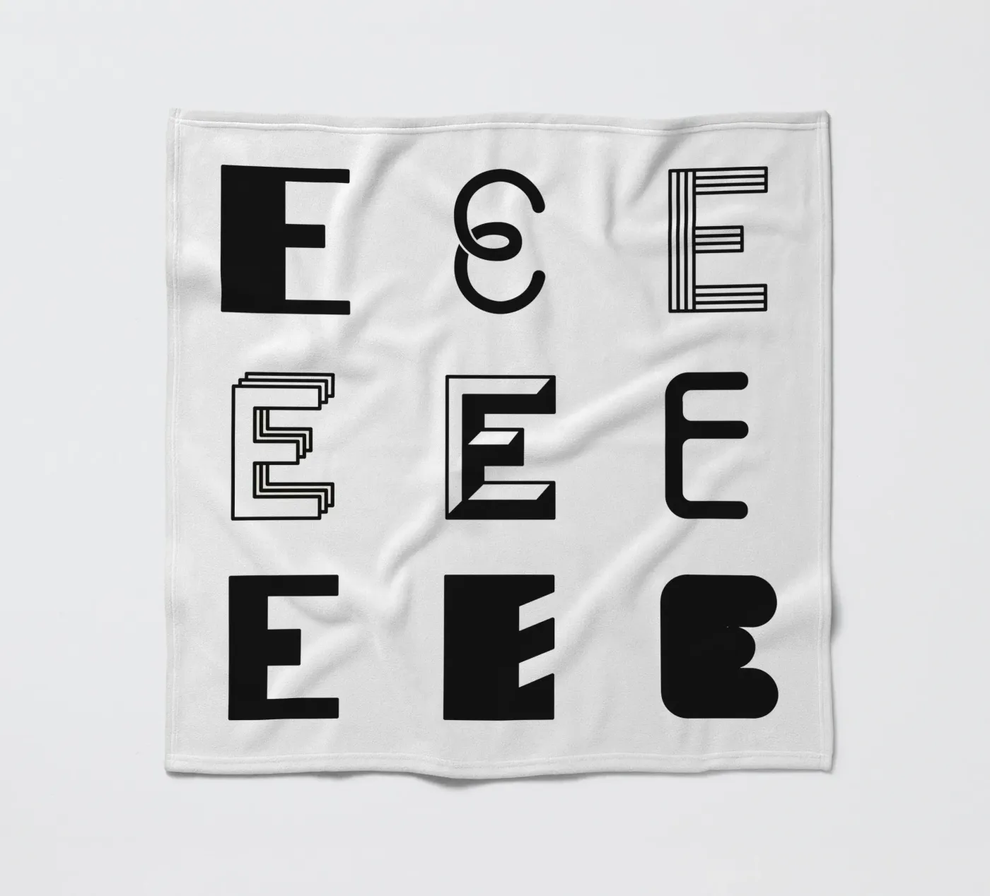Letter E Fleecedecke von Lidia Blomgren