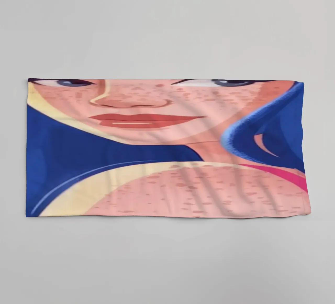 Ätherische blaue Ausstrahlung Handtuch von Color Oblivion