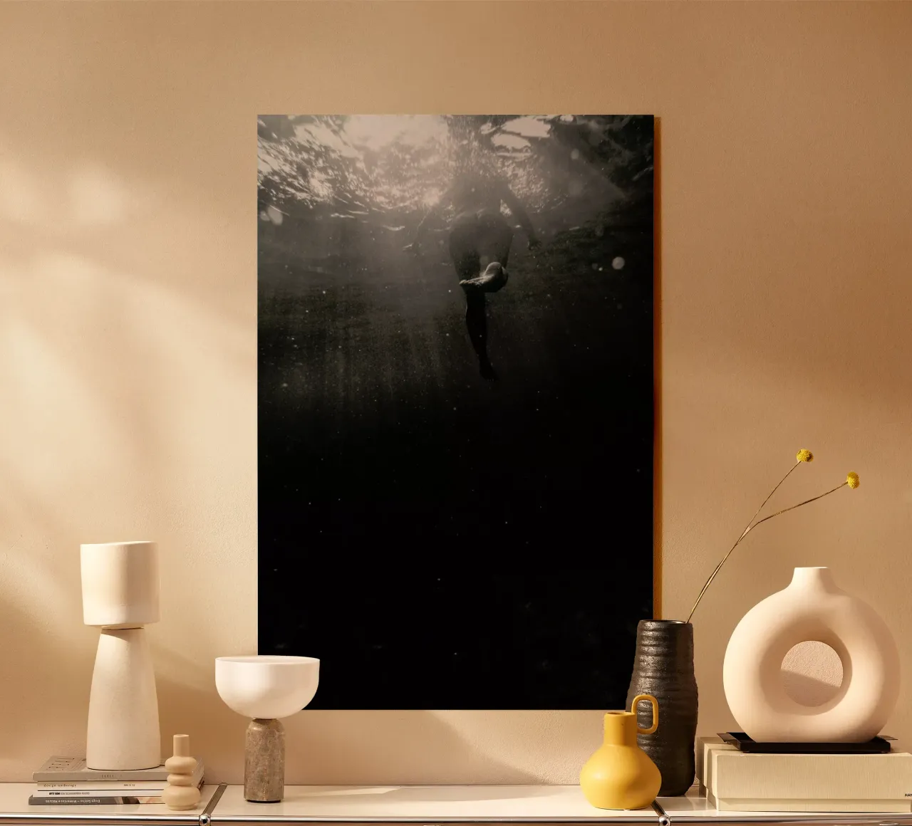 Swim Away plexiglass da Chris Abatzis