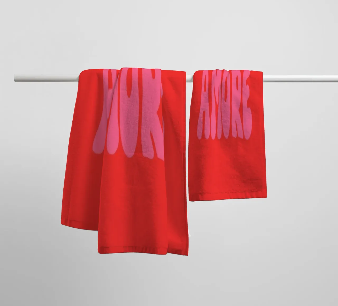 Amore Retro Pink Rot asciugamano da bagno da Alisa Knöß