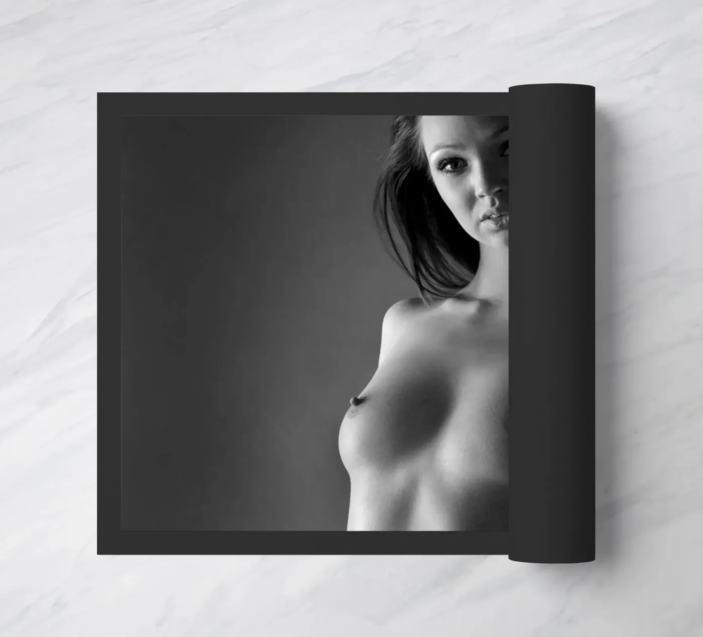 Milly Mono deurmat van Dave Hare Photography