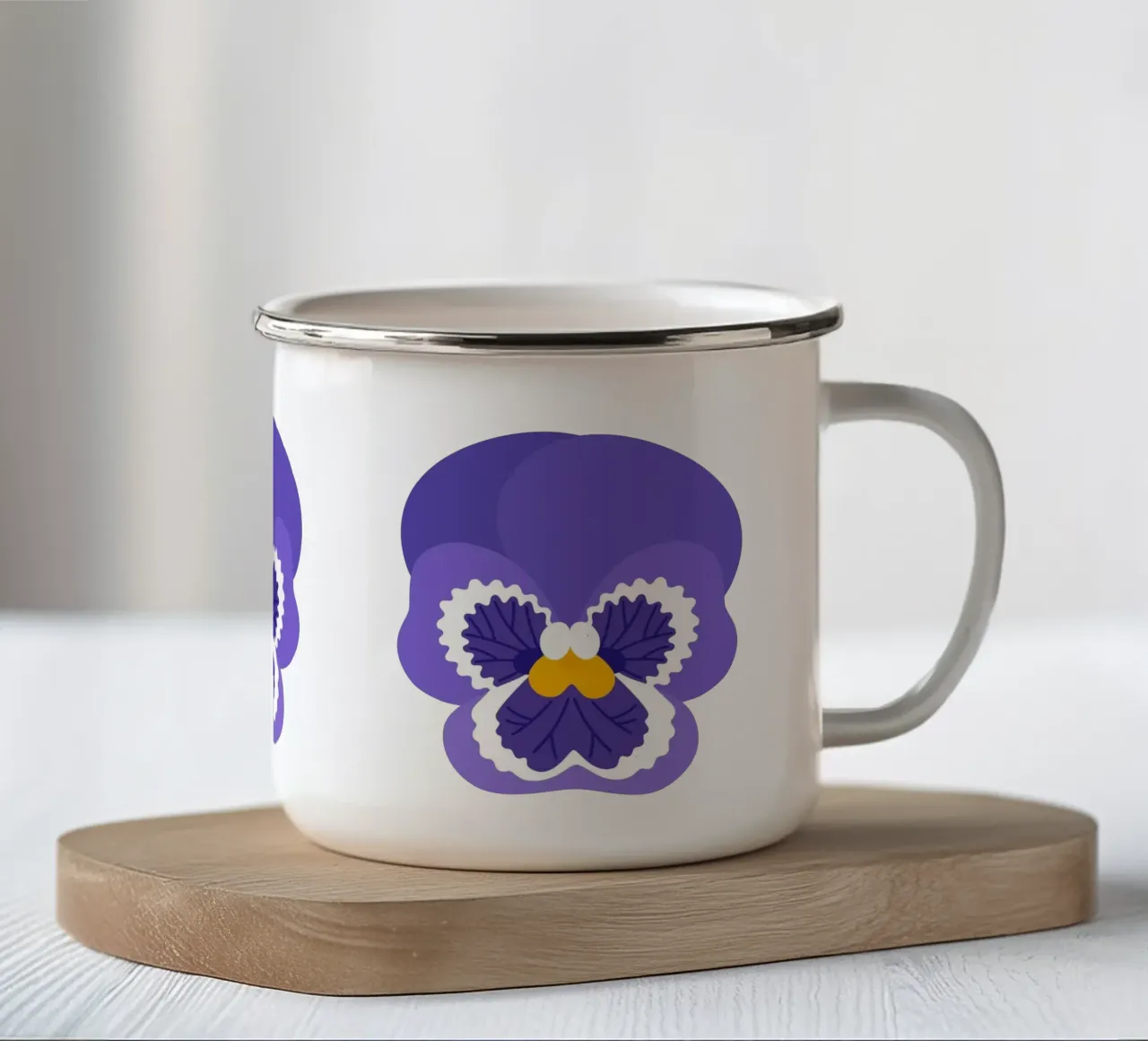 Viola del pensiero tazza in smalto da Lidia Blomgren