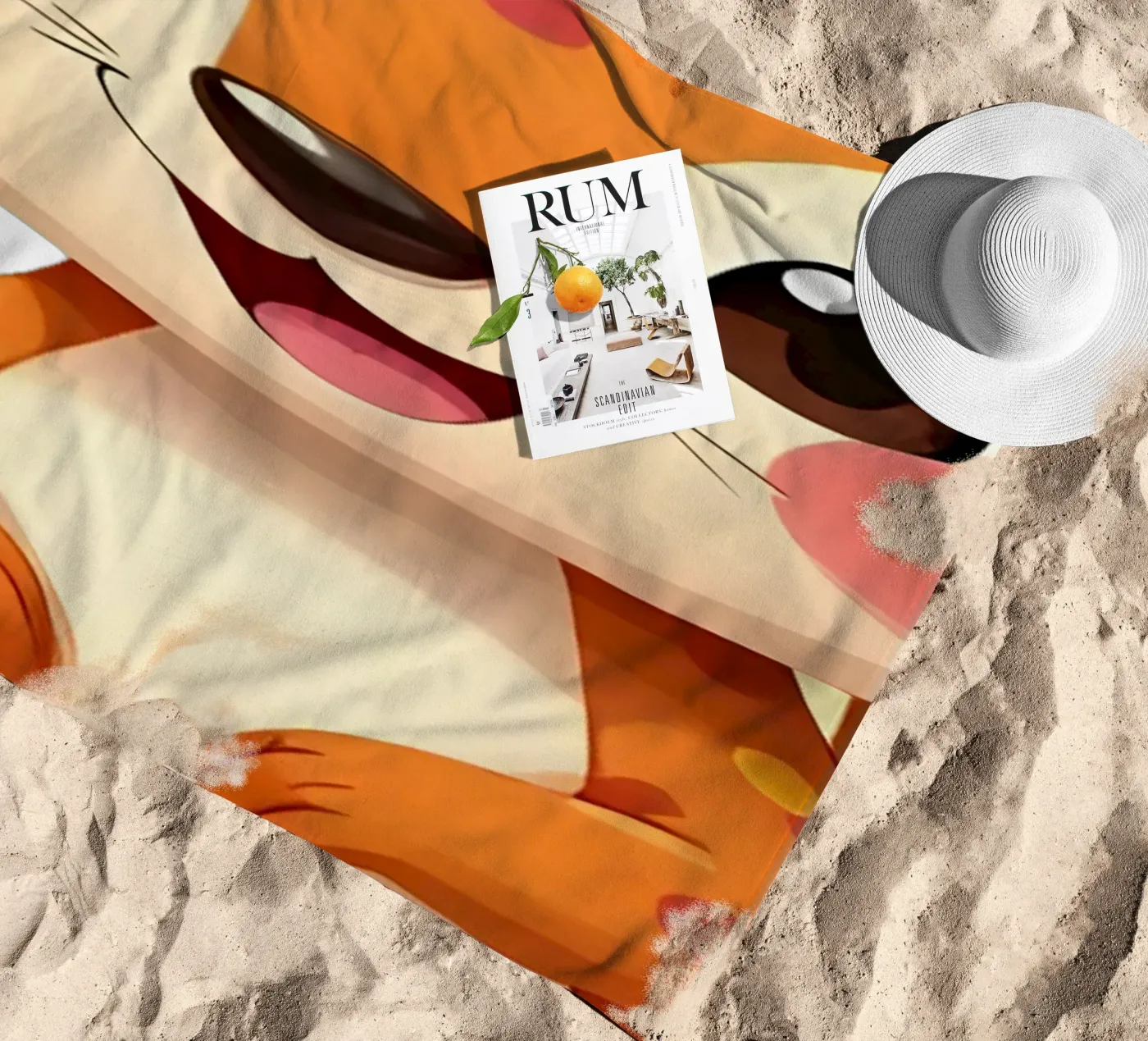 Squirrel_4a strandhanddoek van Tierisch bunt by LK