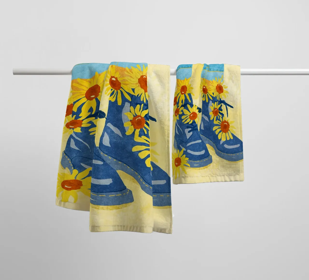 Sunflower Walk towel by Illustration Raissa Oltmanns