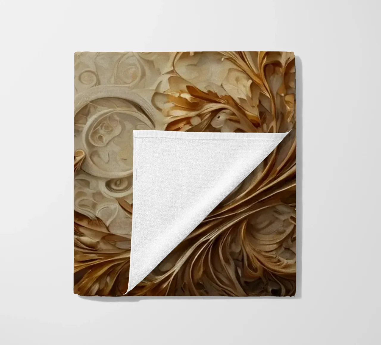 Intricato disegno di fogliame autunnale con motivi vorticosi telo mare da DesignDoodle