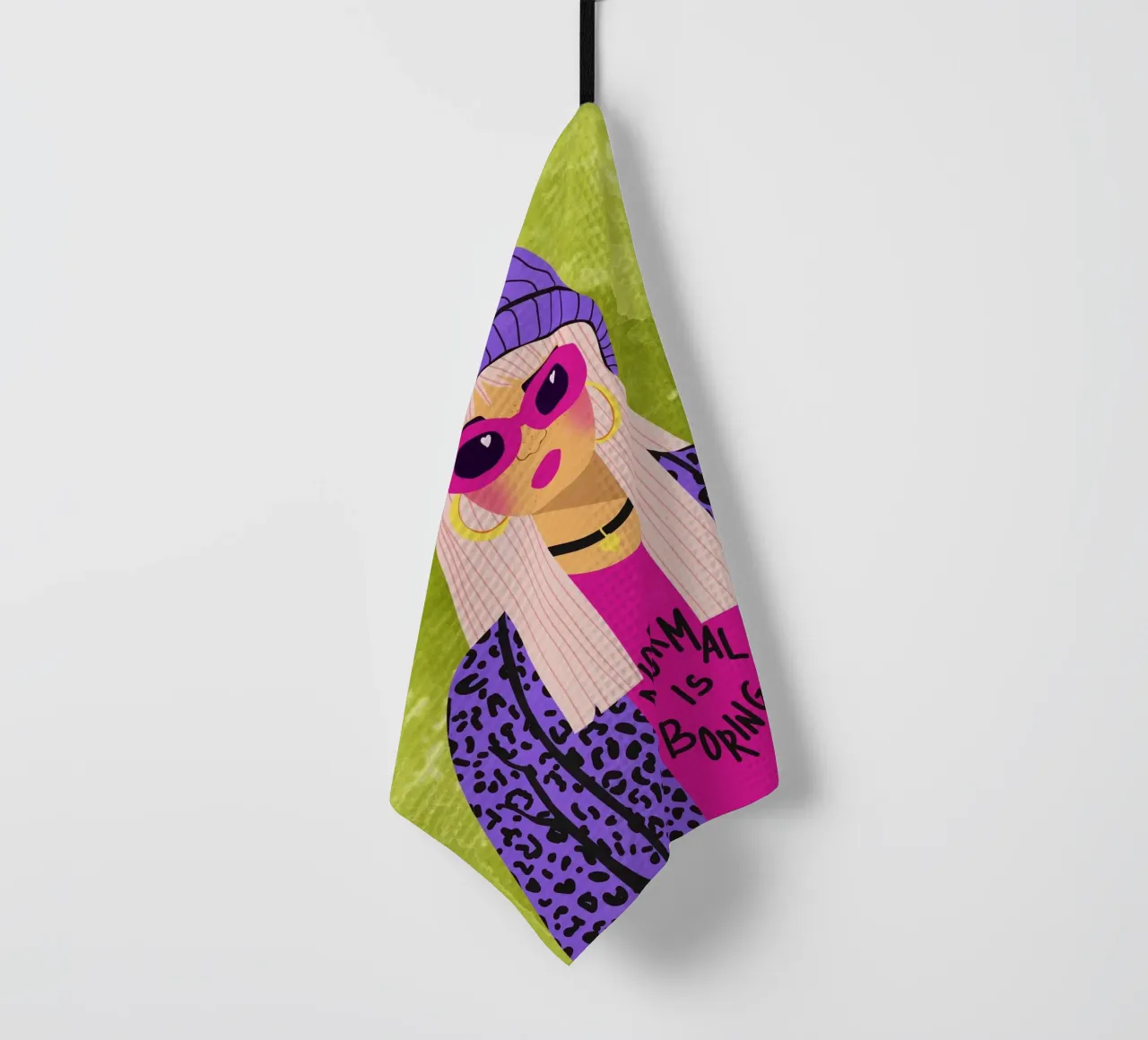 Normaal is saai theedoek van Illustration Raissa Oltmanns