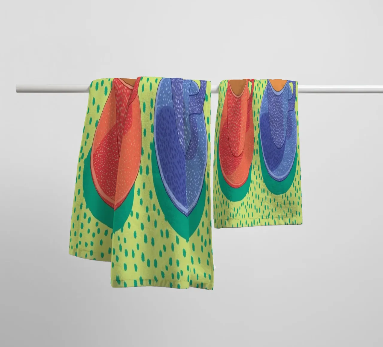 Caffè mattutino Pop Art: Tazze colorate e Moka Moment asciugamano da bagno da Kaji