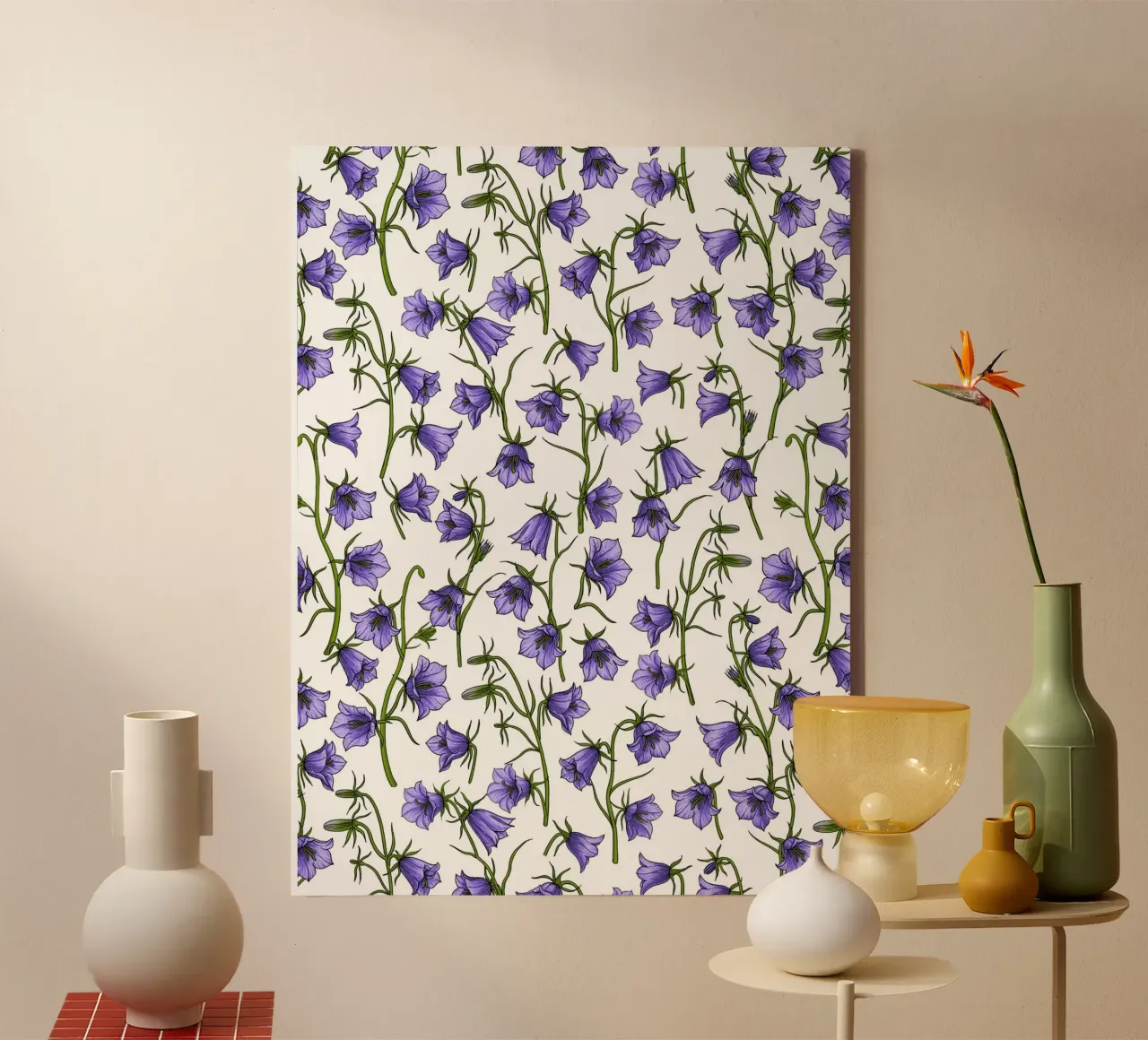 Mitternachtsglöckchen, Hasenglöckchen, Glockenblumen Leinwand mit Schattenfugenrahmen von Painted Nature
