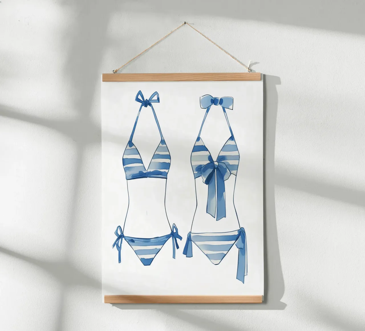 bikini a righe blu poster da Carinaprint