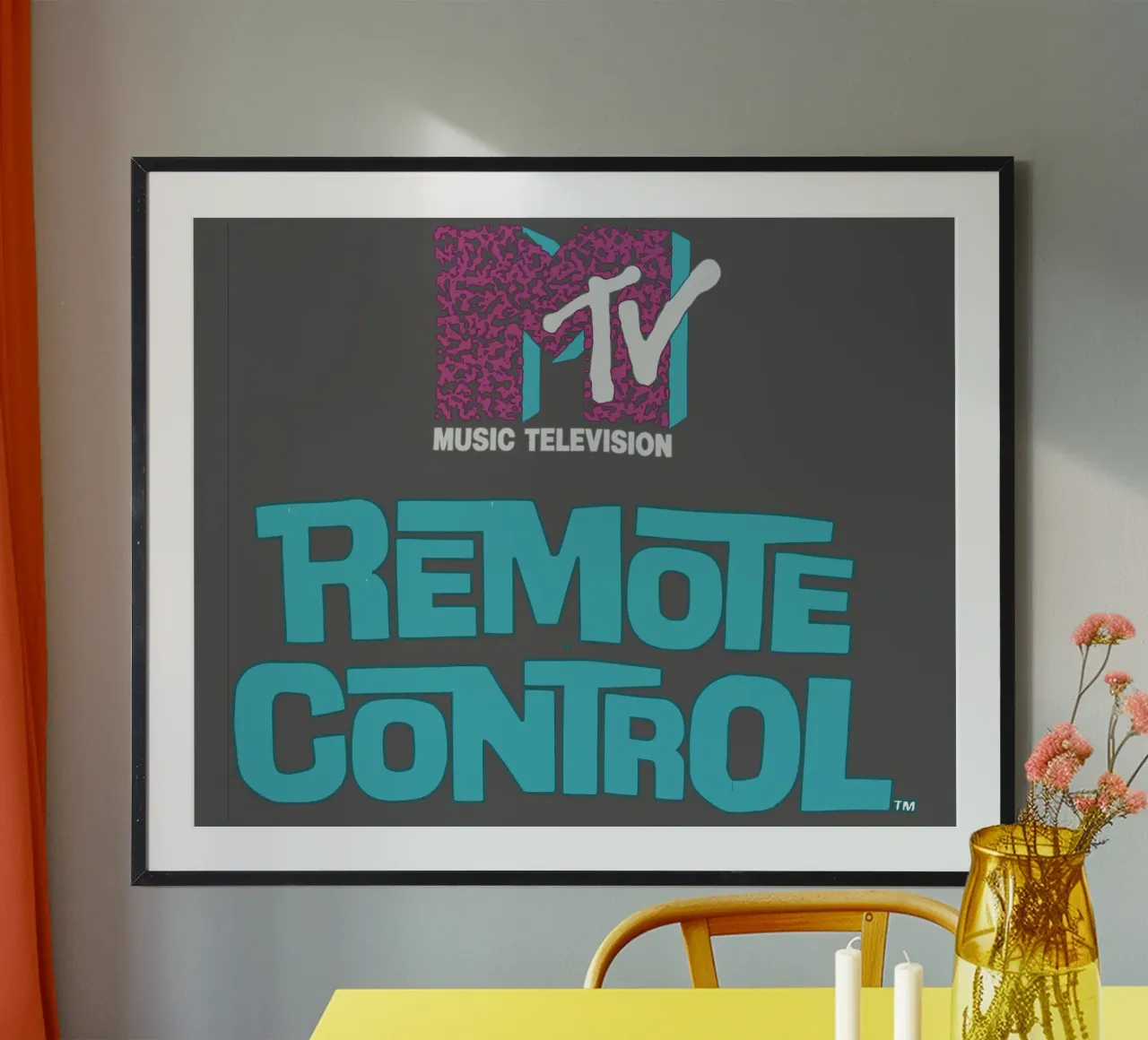 Telecomando MTV, televisione musicale degli anni '80 poster con telaio in plastica da Ettyhmoz