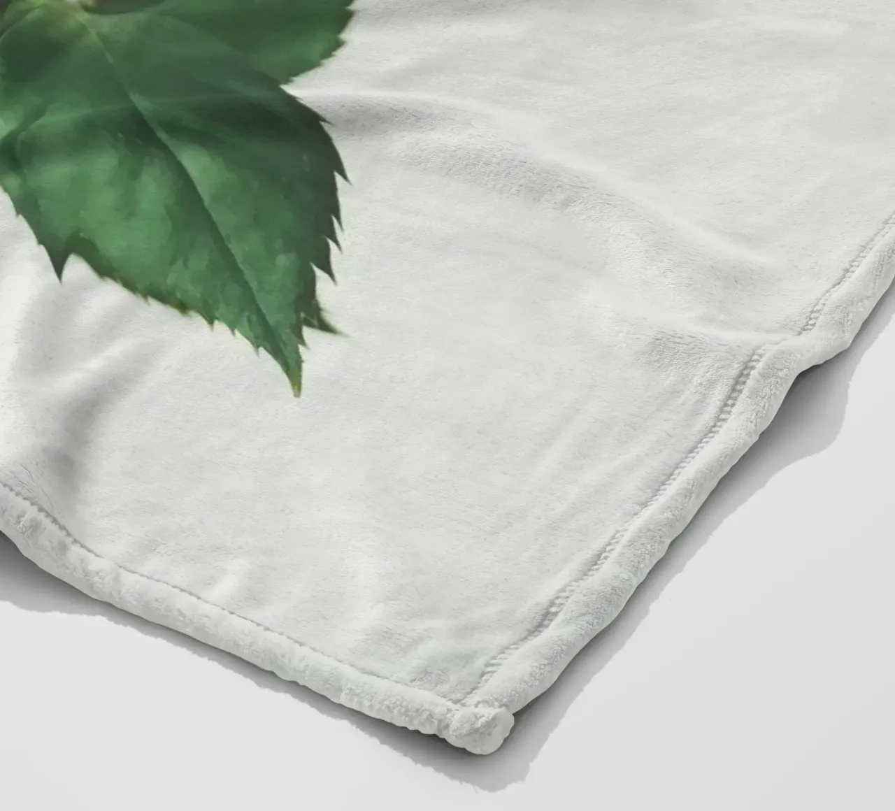 Frühlingsrose product.type.blanket-fleece common.byCreator Cassia Beck Photography