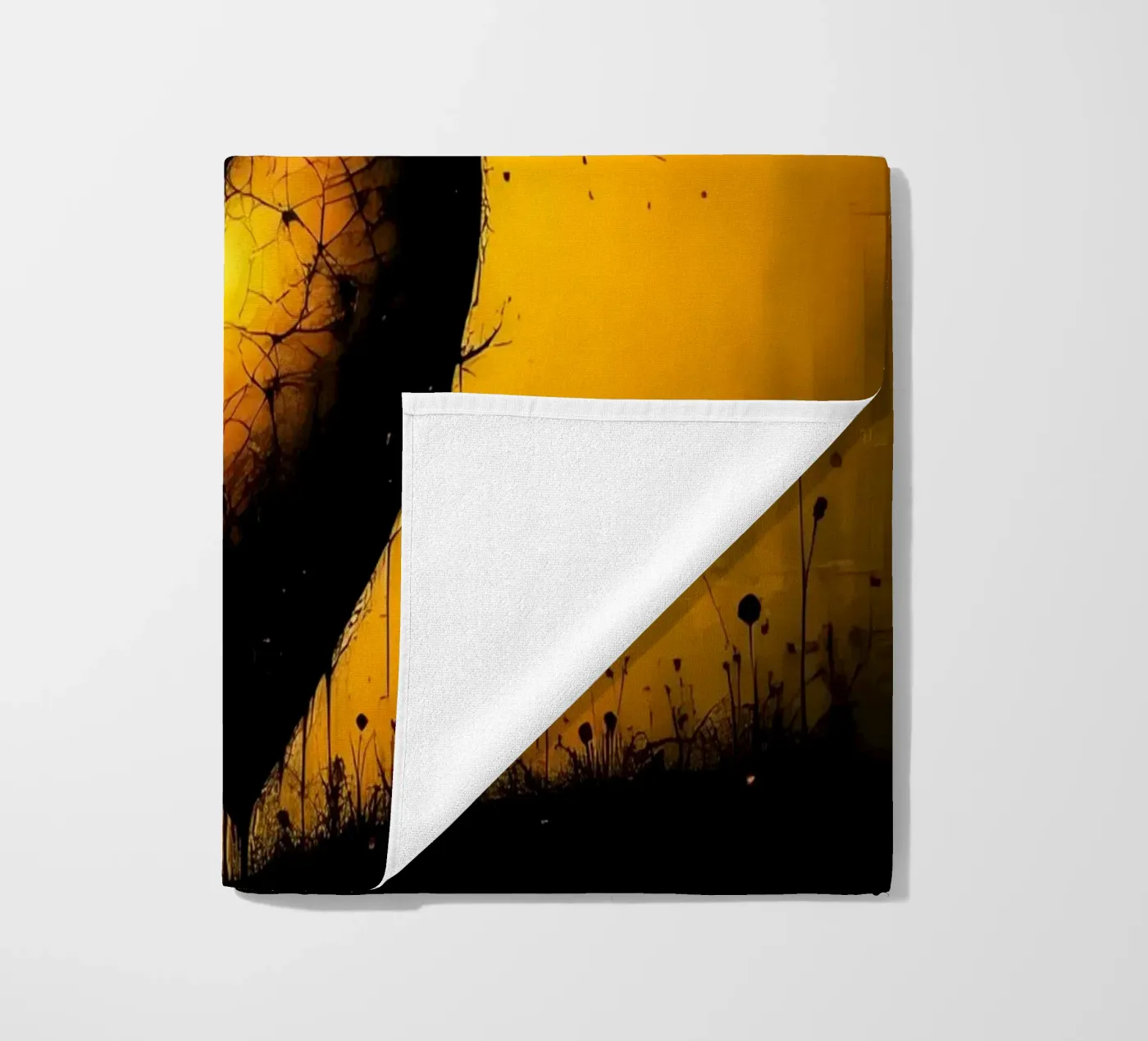 Heart_8 strandhanddoek van schwarz-gelb by LK