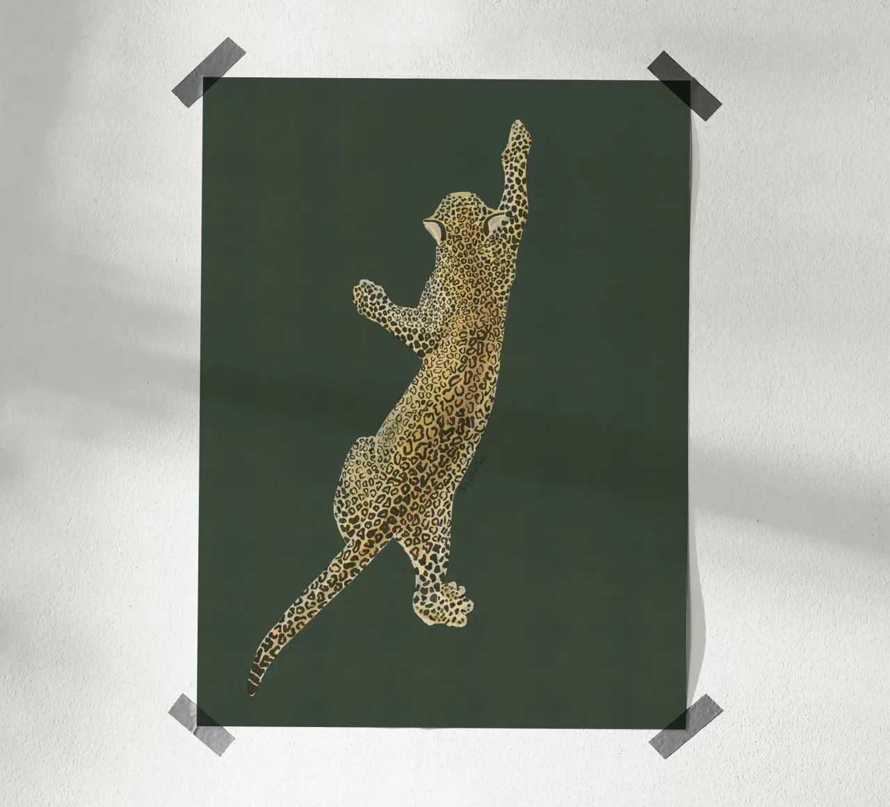 Vintage Leopard Jaguar Safari Big Cat nero su kaki poster con telaio in plastica da This Wild Soul - Illustration