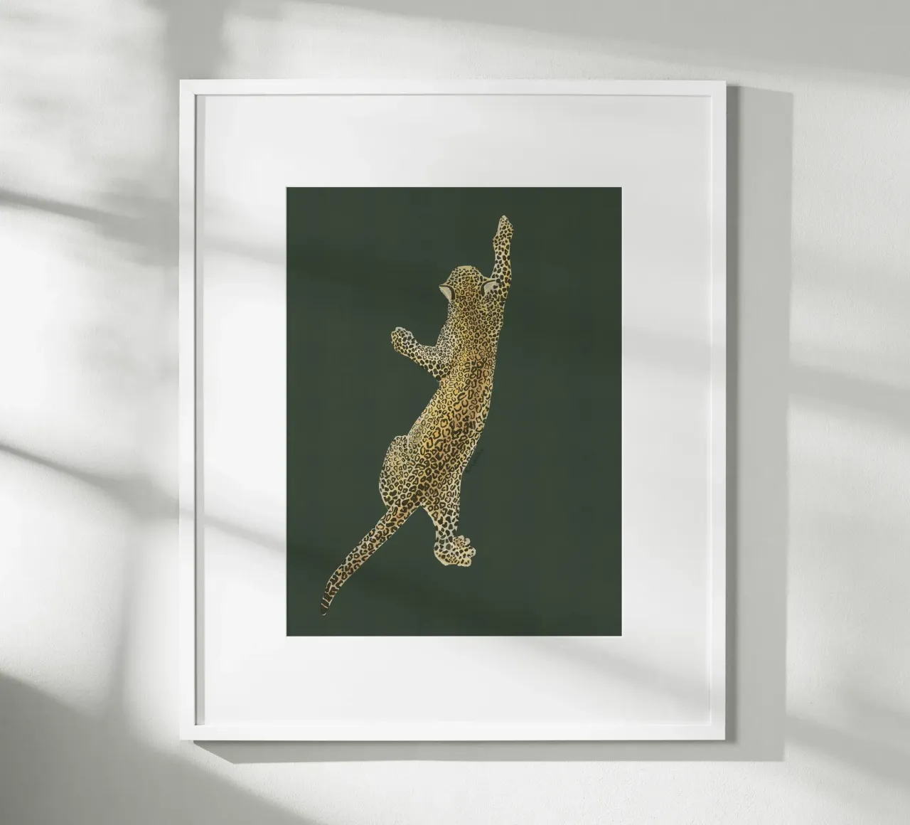 Vintage Leopard Jaguar Safari Big Cat nero su kaki poster con telaio in plastica da This Wild Soul - Illustration