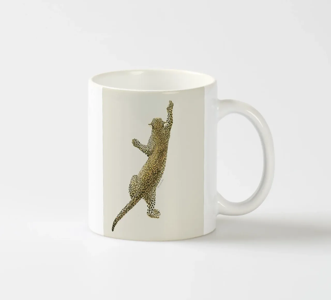Vintage Leopard Safari Cat acquerello su lino bianco crema tazza in ceramica da This Wild Soul - Illustration