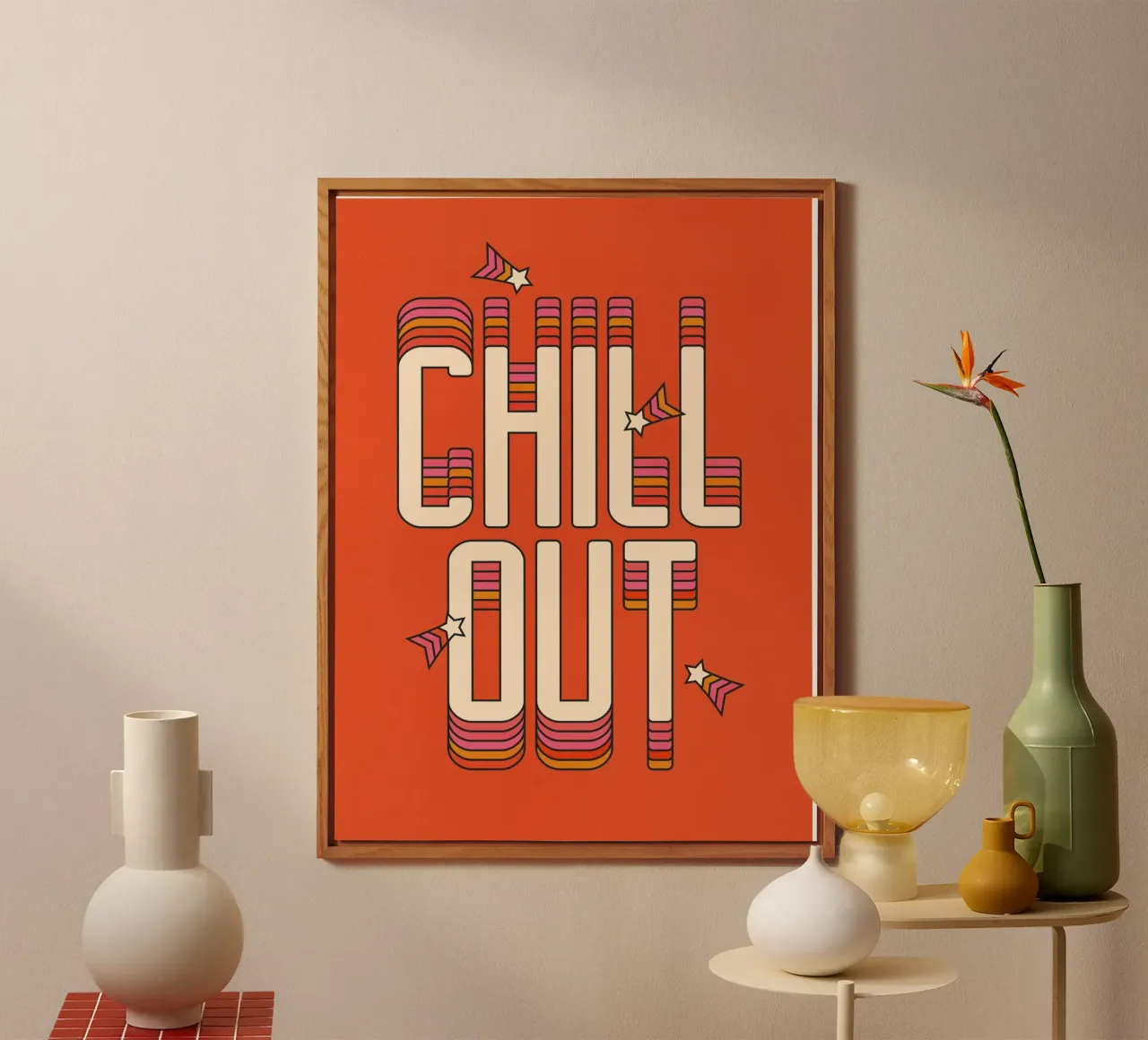 Retro "Chill Out" Typography Art – 70s Groovy Aesthetic alluminio dibond da showmemars