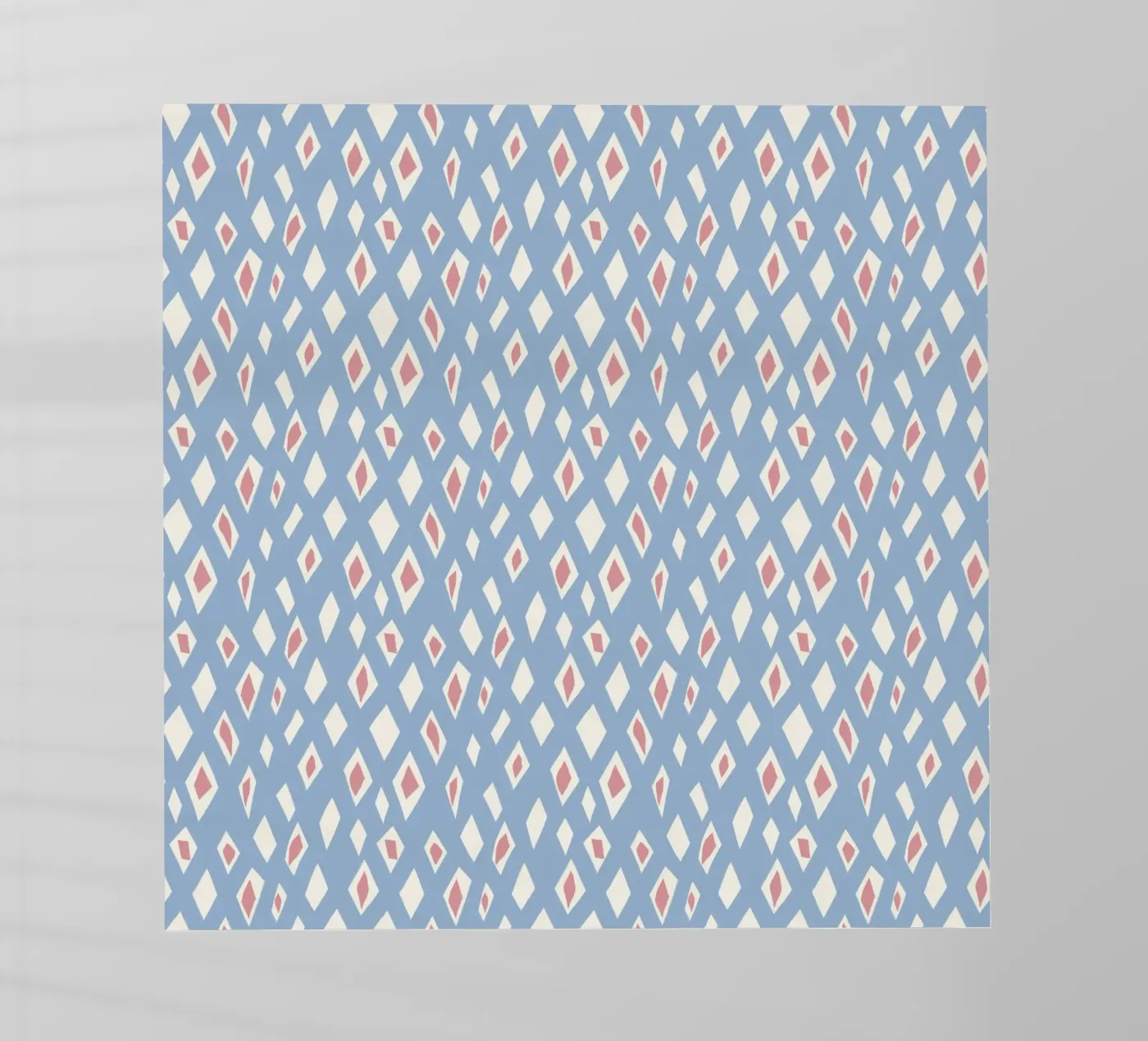 Nahtloses Muster mit Diamanten und Rubinen Backlit Folie von Little Dean