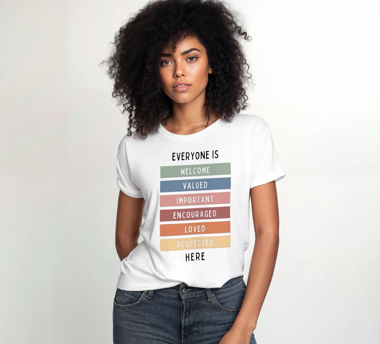 Tout le monde est le bienvenu ici V1 t-shirt ajusté pour femmes de heatherloulin