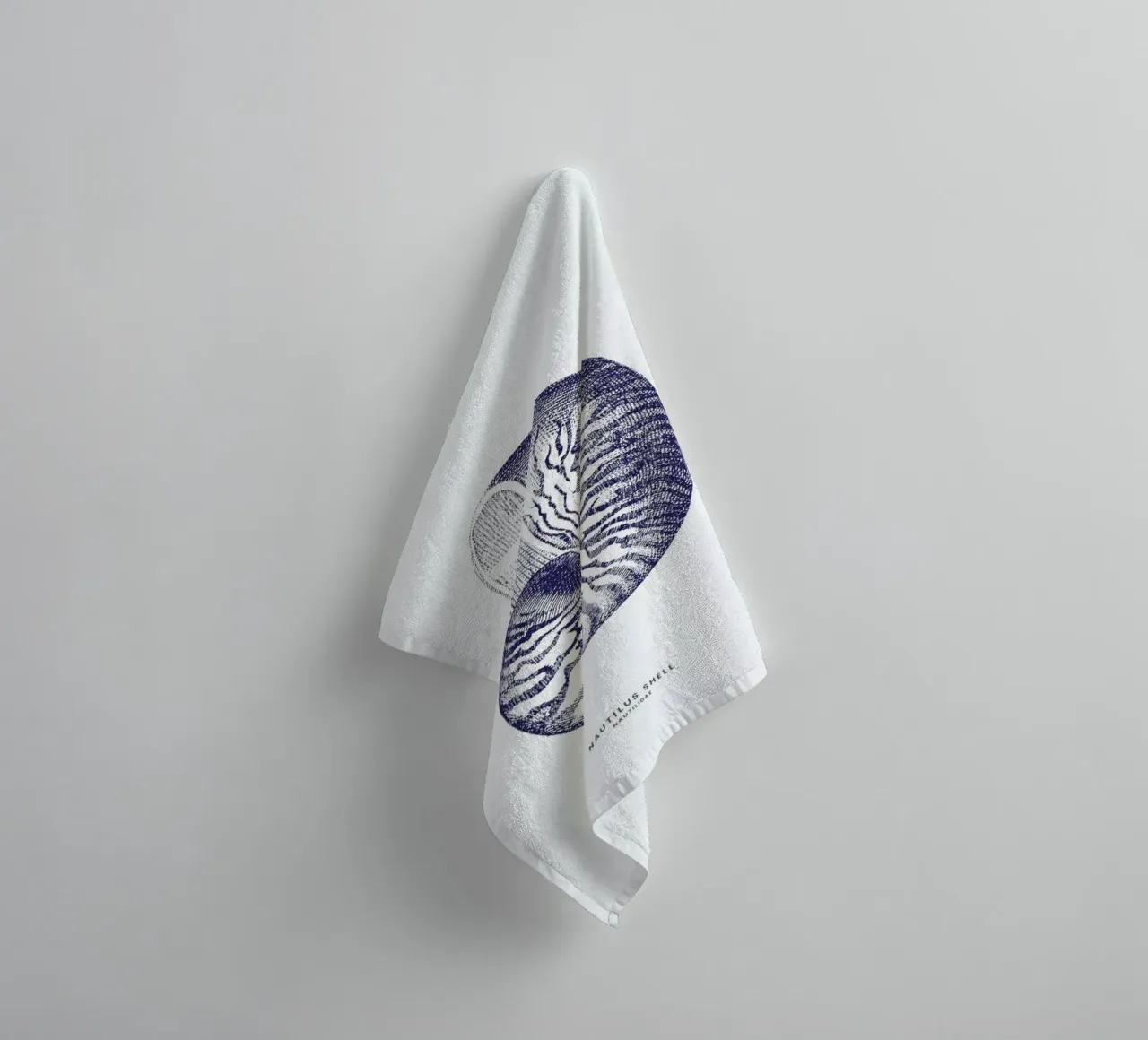 Nautilus Shell II badhanddoek van Flora & Fauna