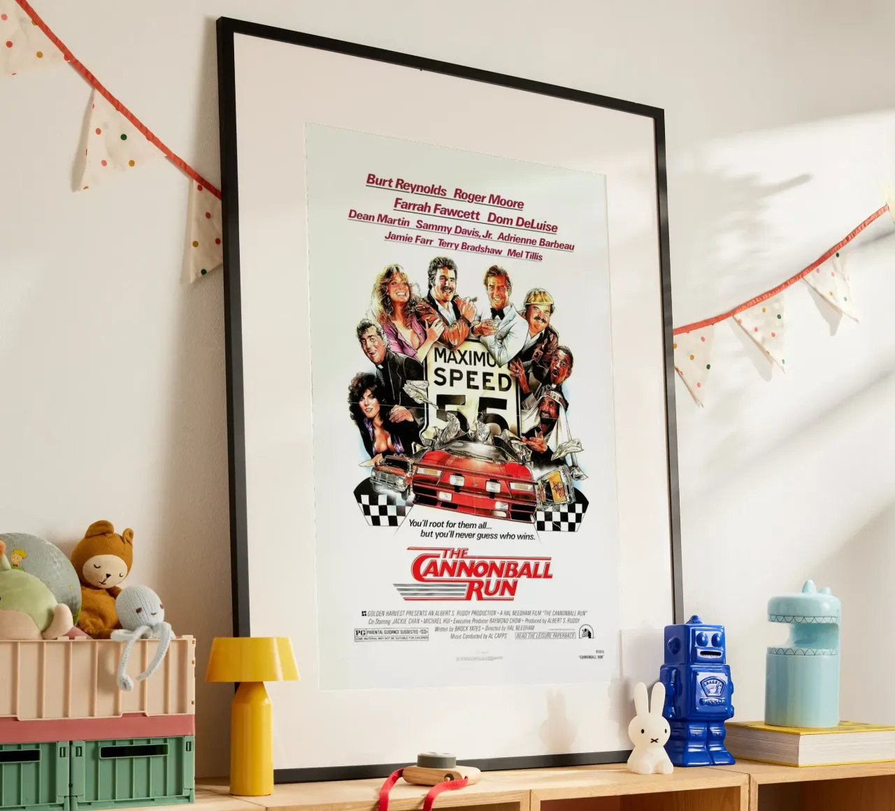 ‘The Cannonball Run’ Retro Movie Poster poster con telaio in legno da Gallery Print and Art Limited