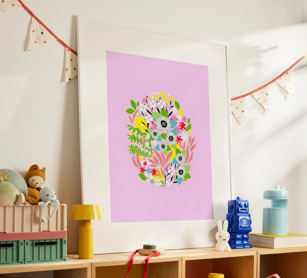 Uovo di Pasqua floreale su rosa poster con telaio in alluminio da Dominique Vari
