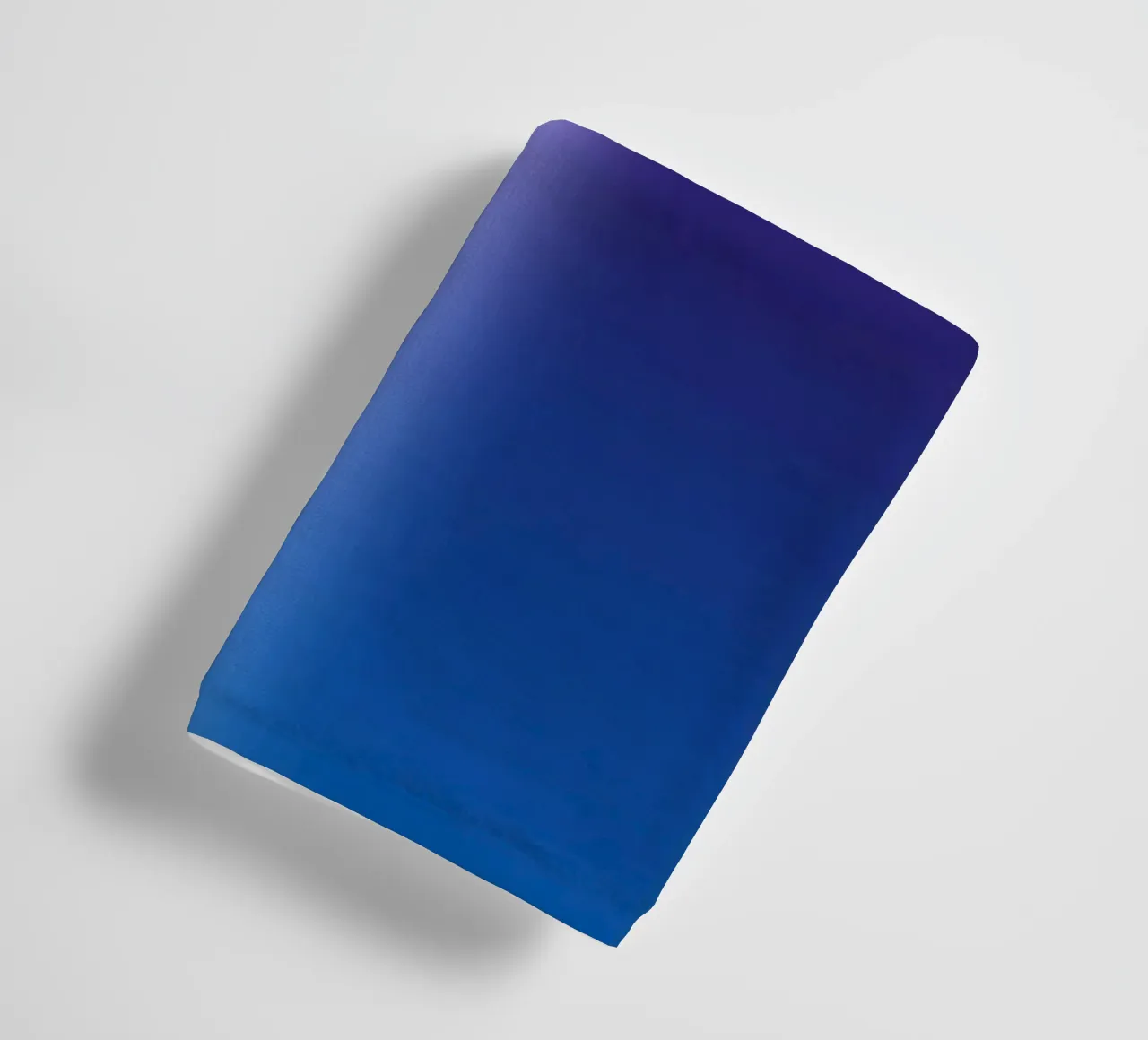 Gradient blue and red asciugamano da bagno da Flo Klein