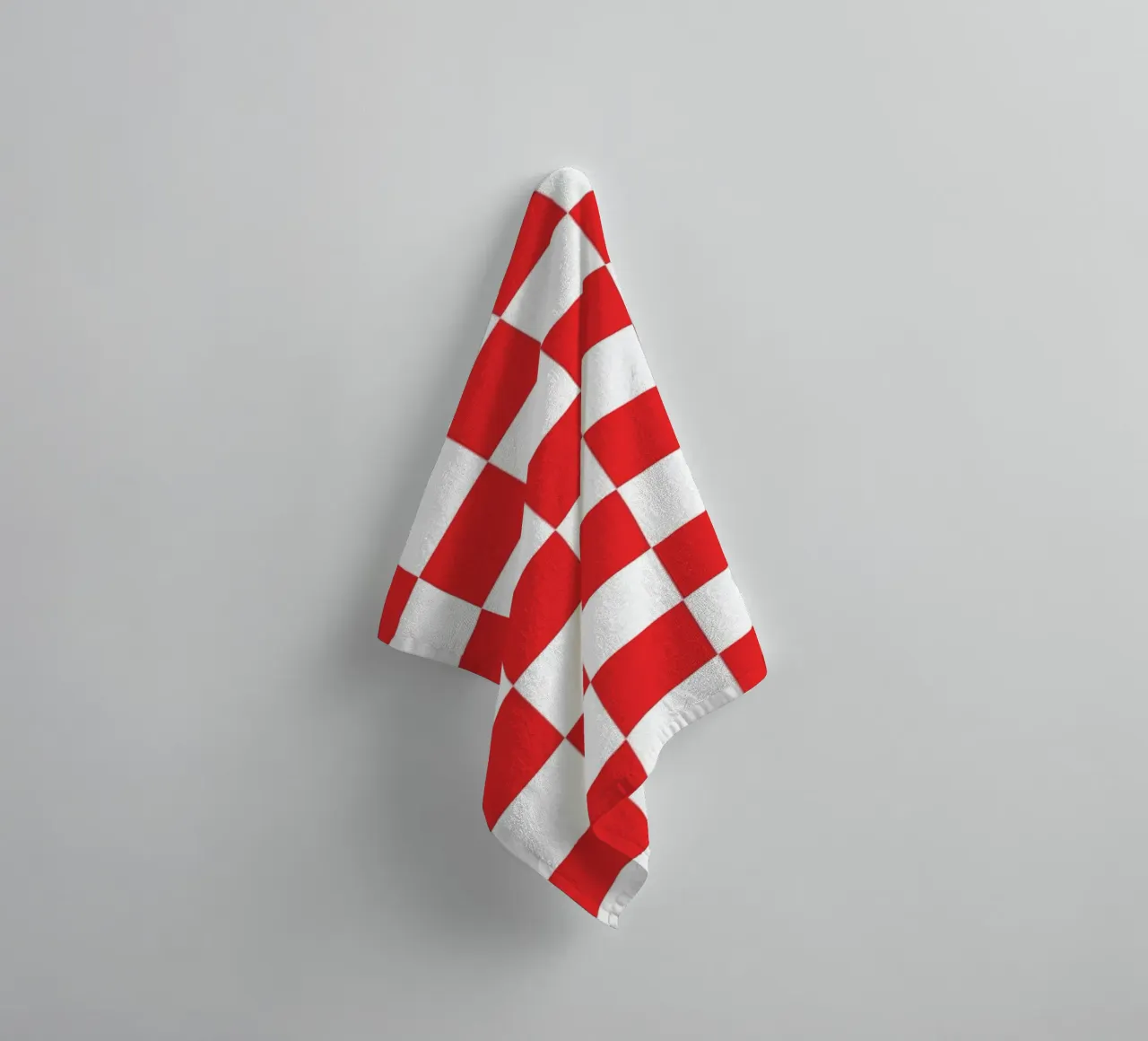 Red Square Tile Art asciugamano da bagno da galihstudio