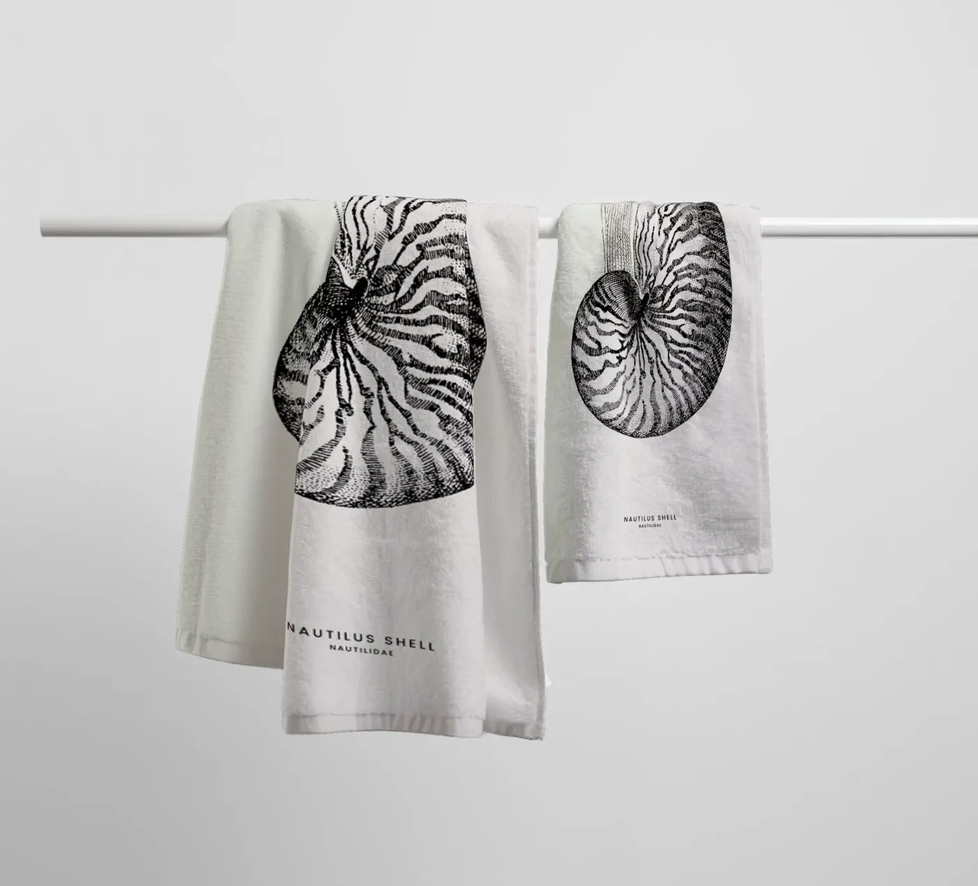 Nautilus Shell Handtuch von Flora & Fauna