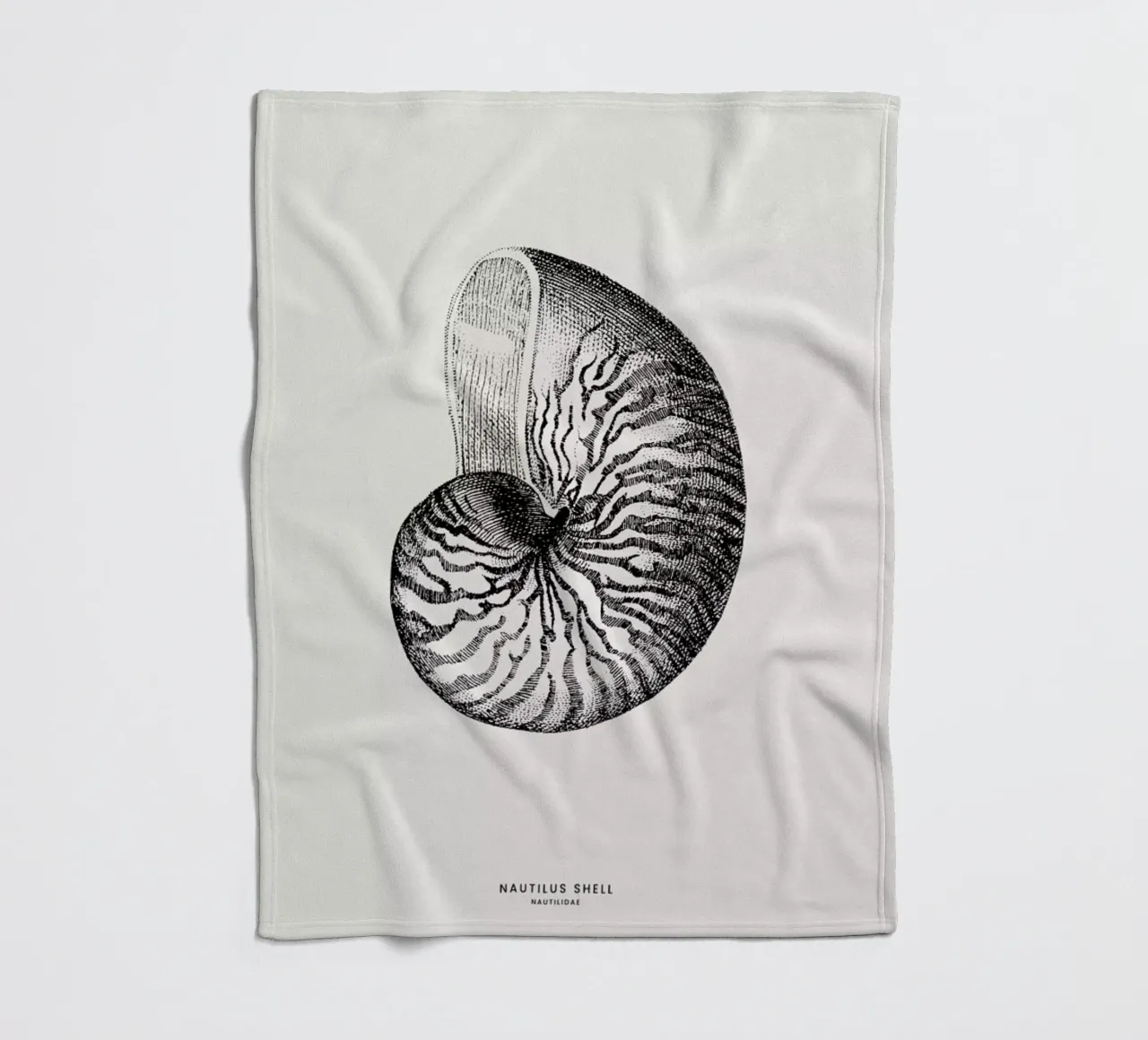 Nautilus Shell Fleecedecke von Flora & Fauna