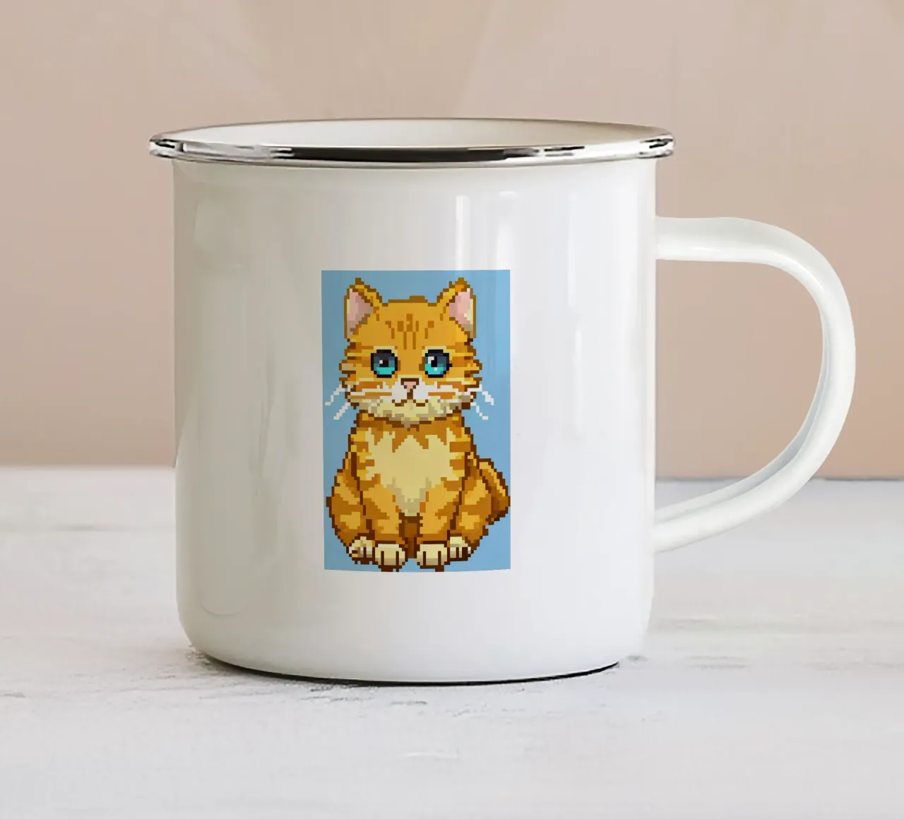 Un simpatico gatto arancione tazza in smalto da DOG AND CAT
