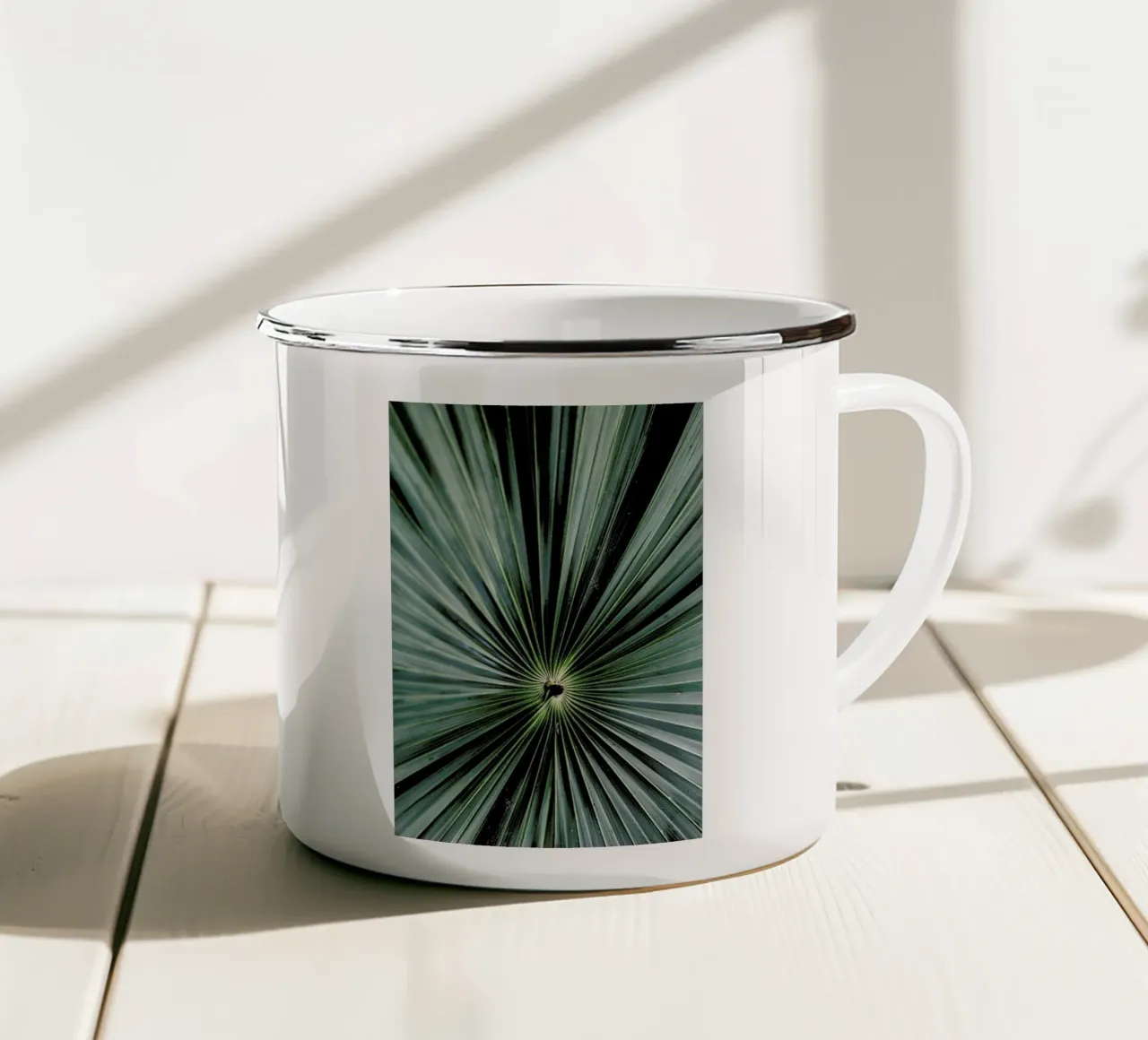 Spiral Palm tazza in smalto da Flora & Fauna