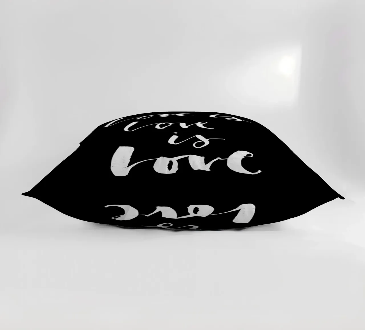 Love Black cuscino da Klaus with K