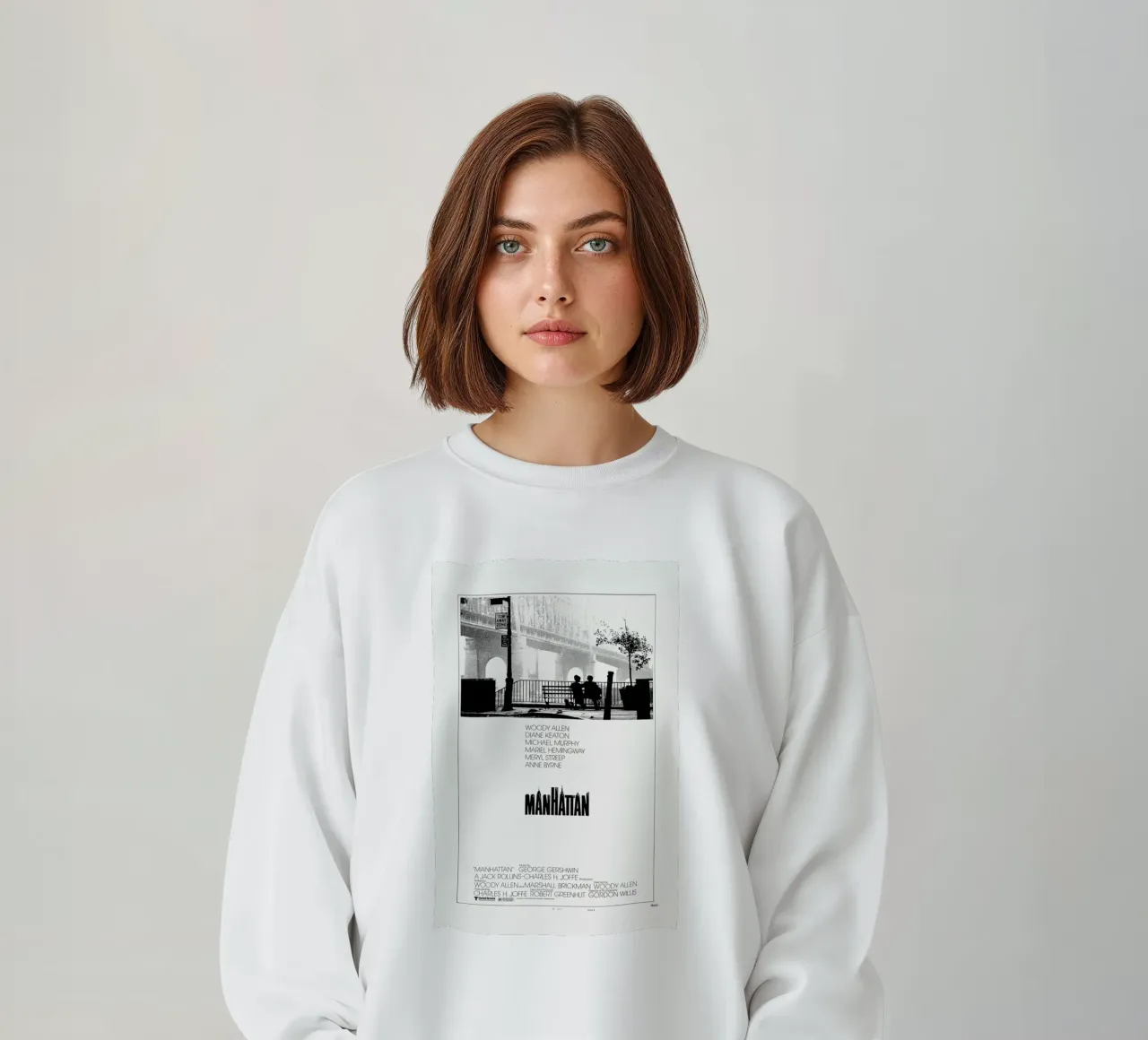 ‘Manhattan’ Retro Movie Poster felpa da Gallery Print and Art Limited