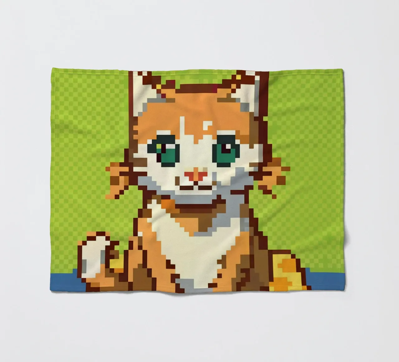 Un simpatico gatto arancione coperta in pile da DOG AND CAT