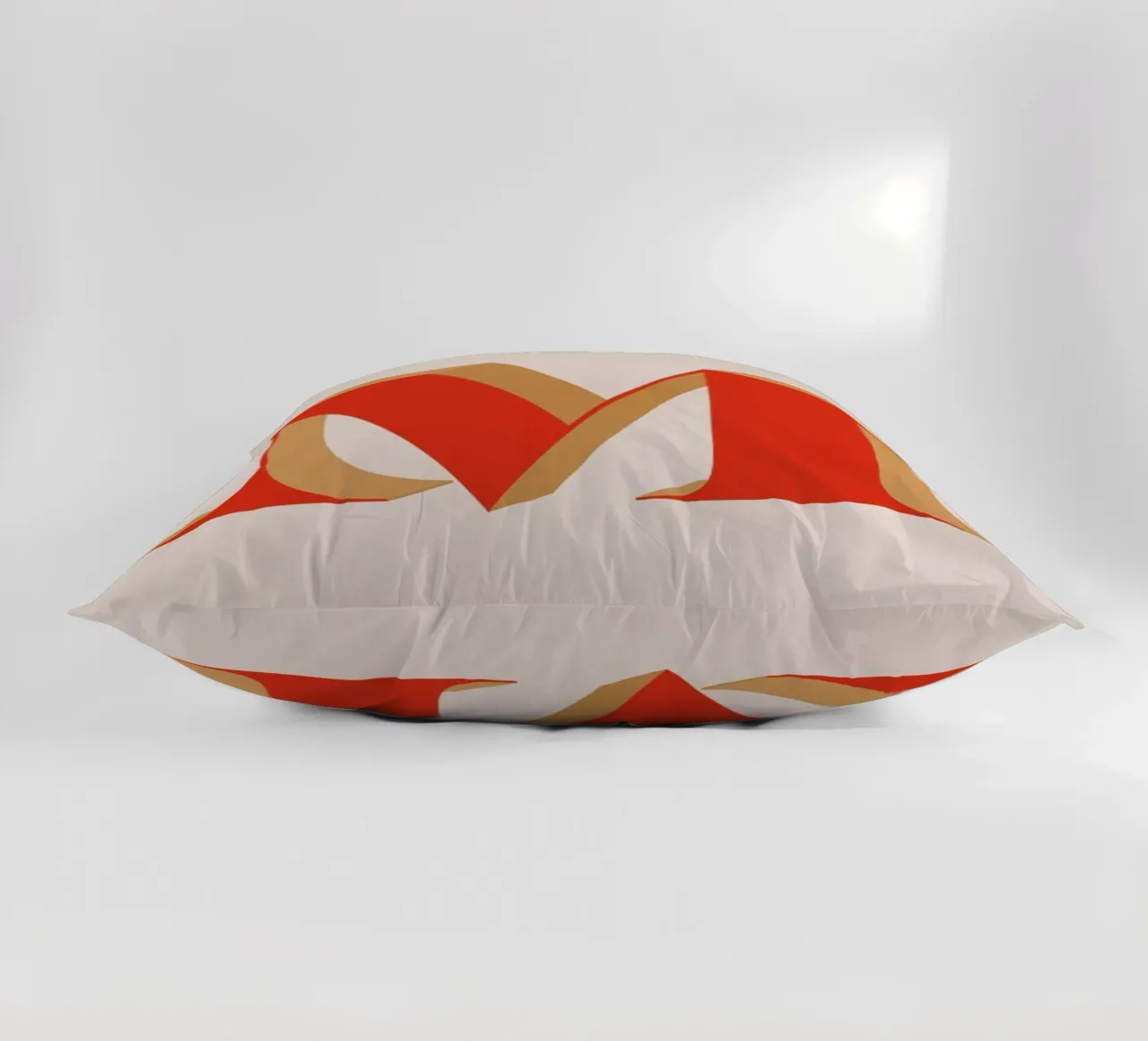 Red M cuscino da daylight design studio
