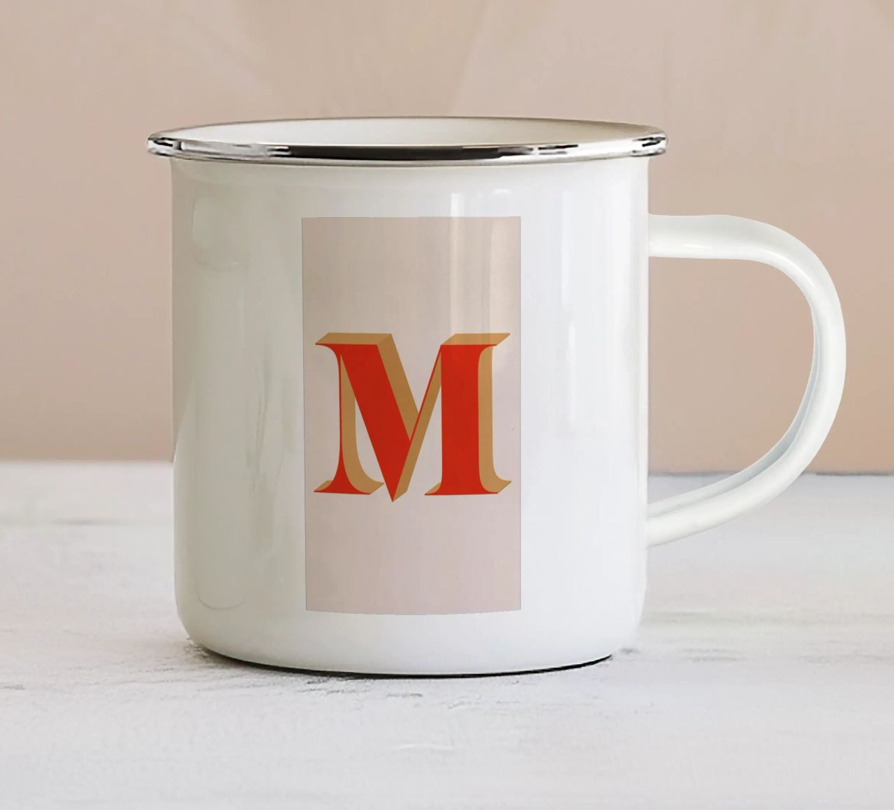 Red M tazza in smalto da daylight design studio