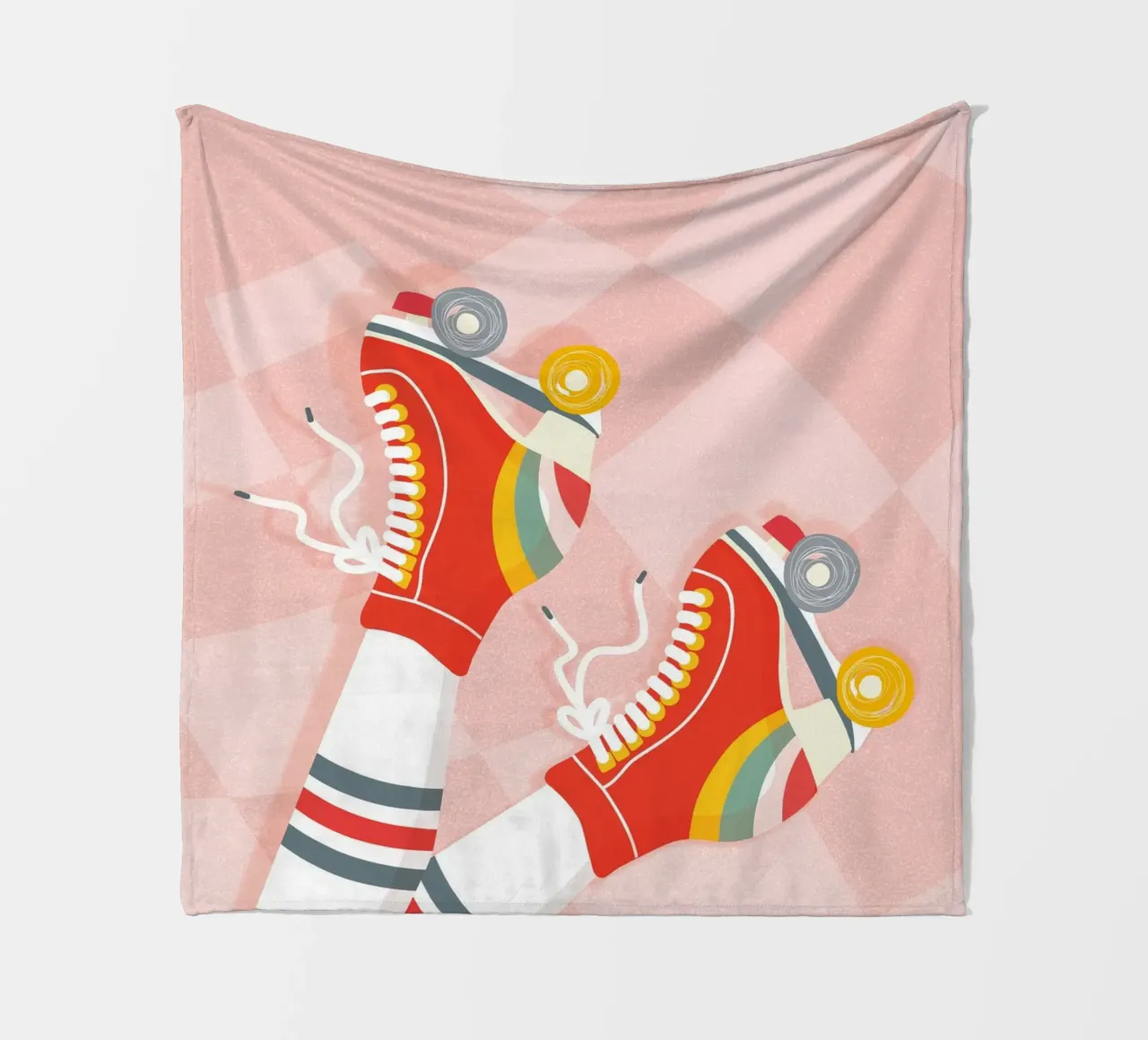 Pattini a rotelle retrò con posa a gambe in su su Groovy Checks coperta in pile da Dominique Vari