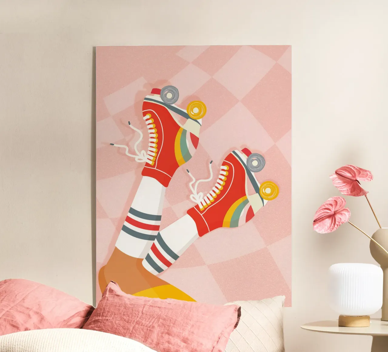 Pattini a rotelle retrò con posa a gambe in su su Groovy Checks plexiglass da Dominique Vari