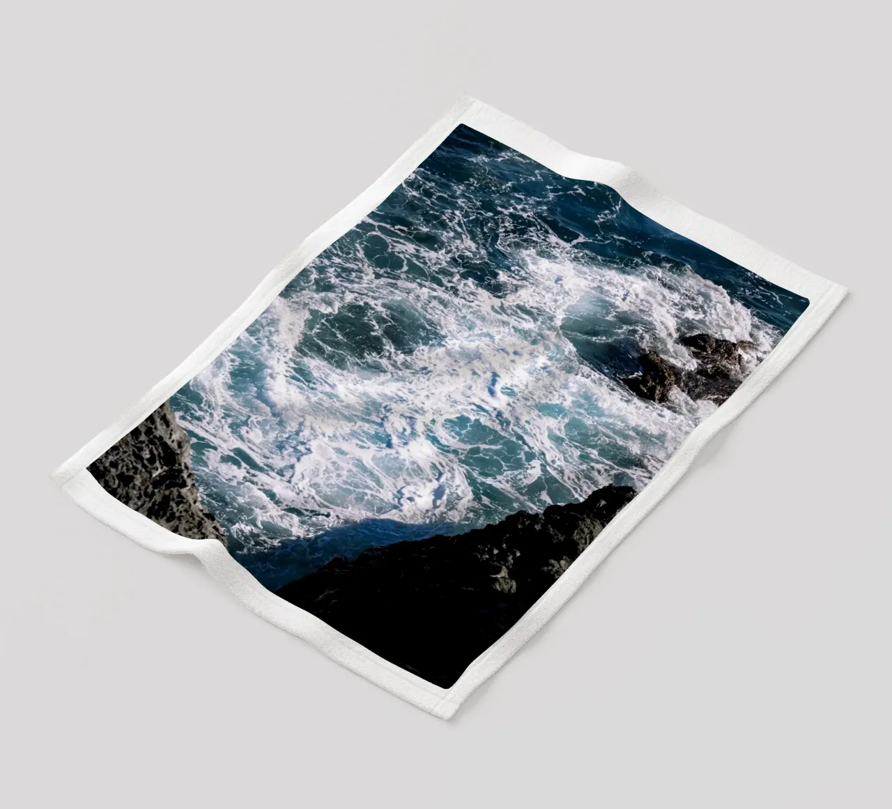 L'infrangersi delle onde coperta in pile da Léa Lefebvre Photography