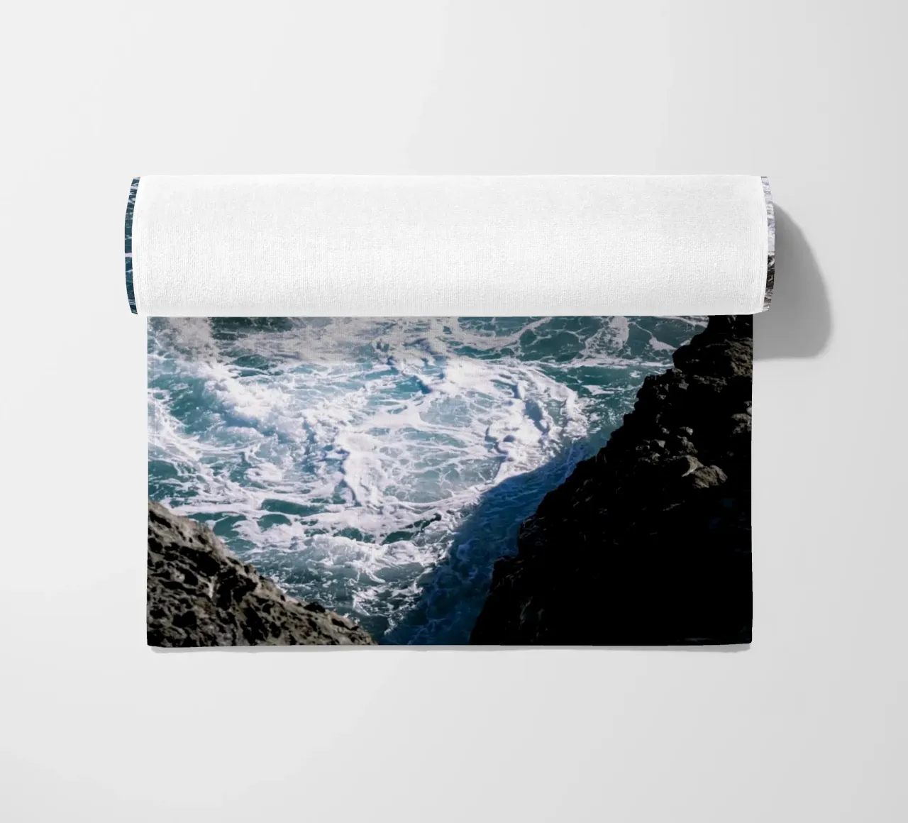 L'infrangersi delle onde telo mare da Léa Lefebvre Photography