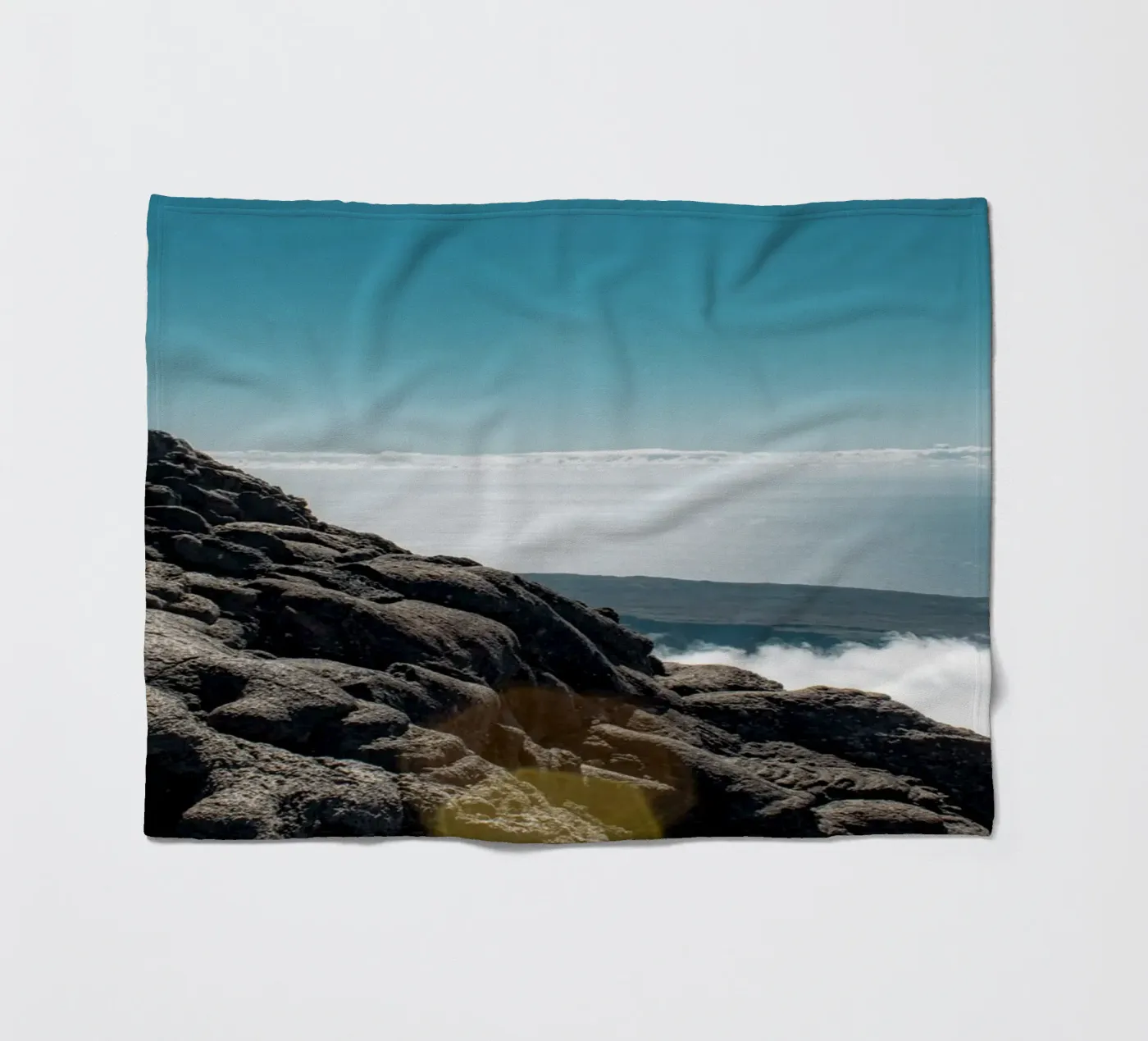 Volcanic calm fleecedeken van Léa Lefebvre Photography