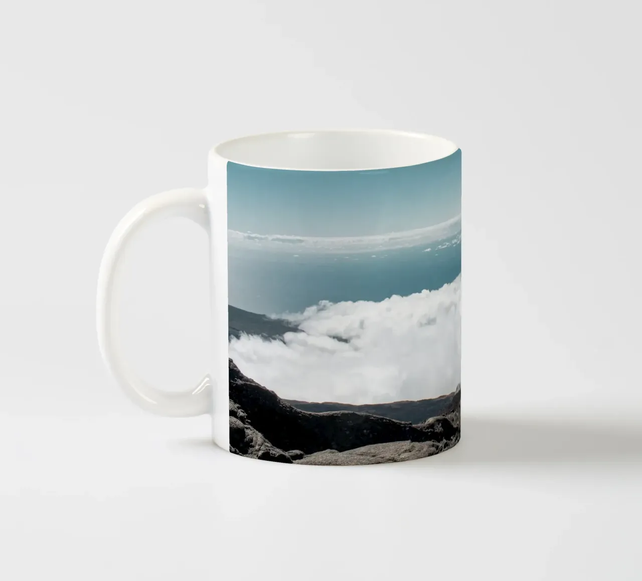 Tra cielo e terra tazza in ceramica da Léa Lefebvre Photography