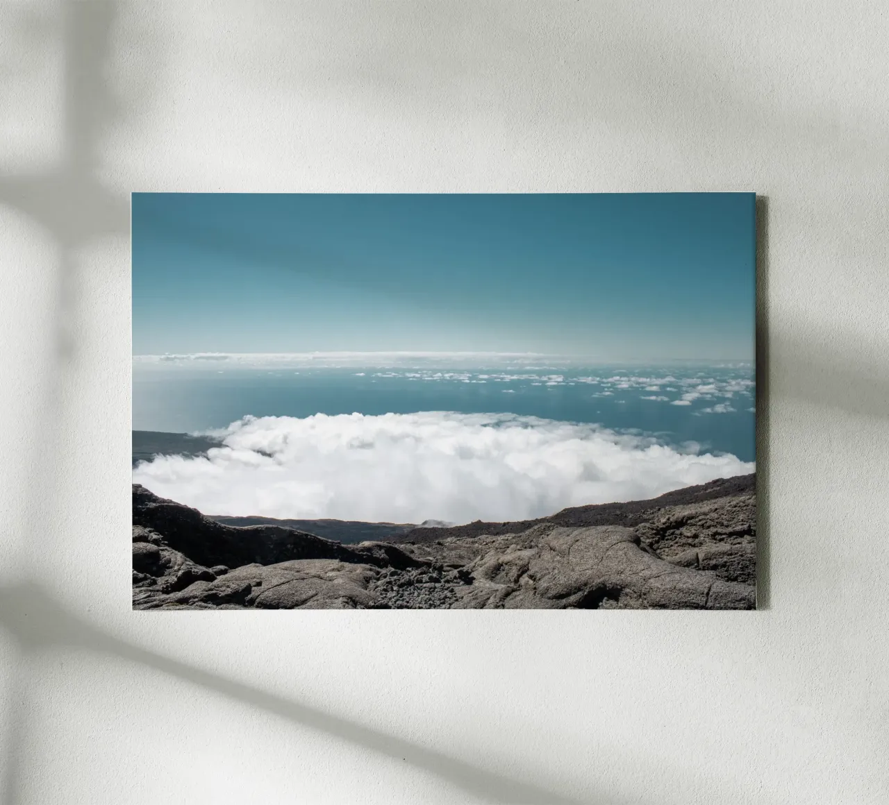 Zwischen Himmel und Erde Leinwand von Léa Lefebvre Photography