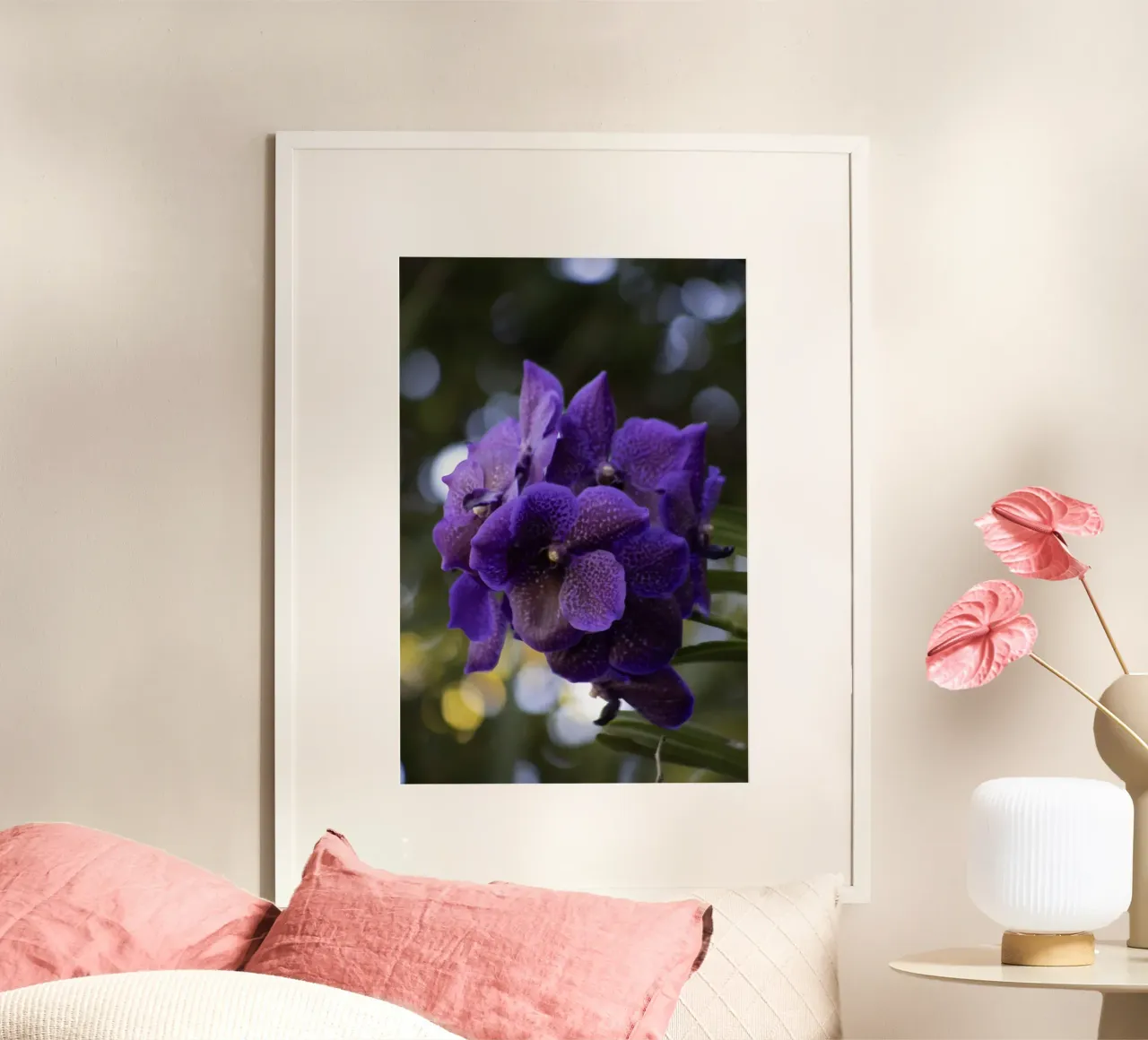 Orchidea viola poster da Léa Lefebvre Photography