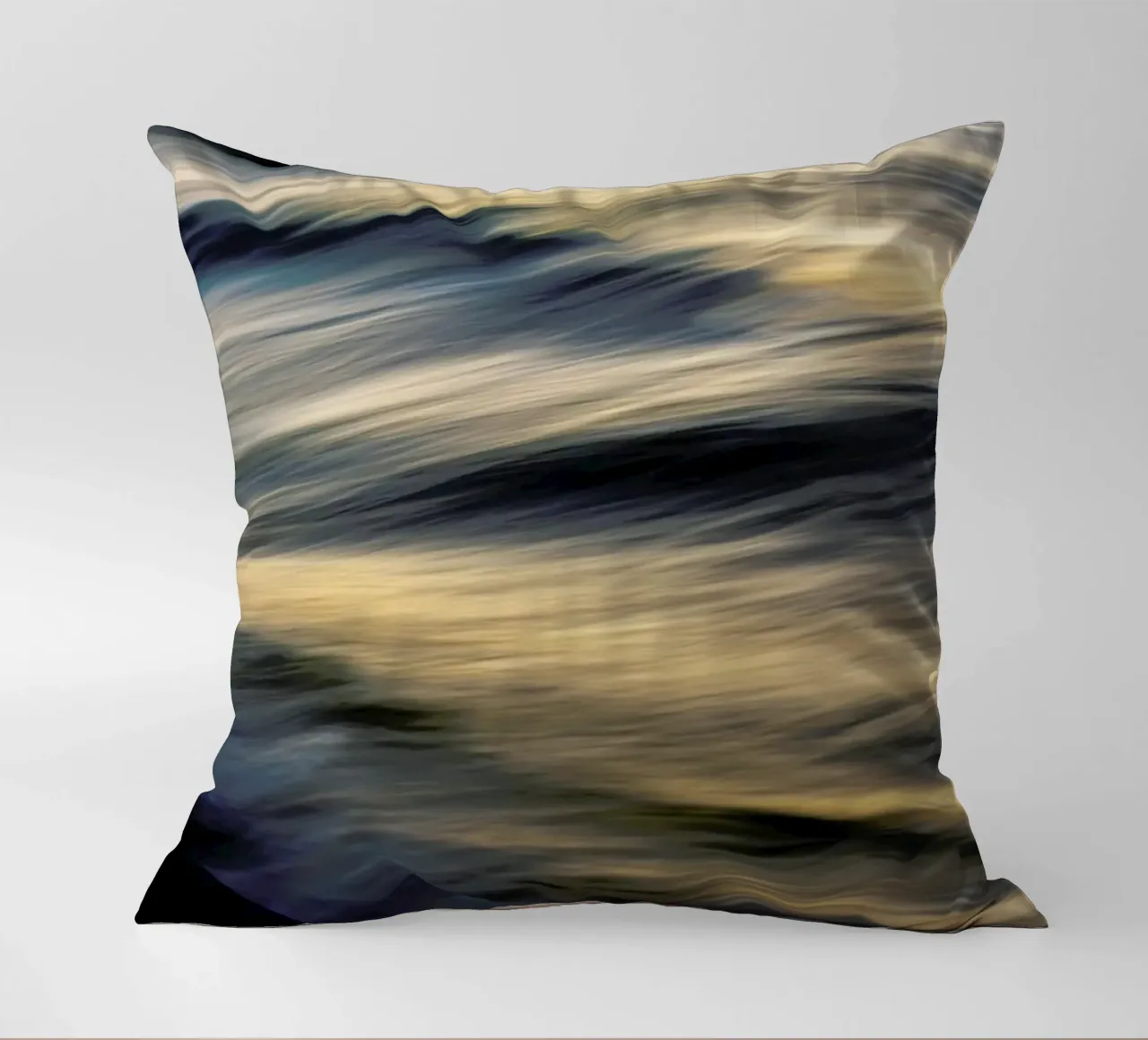 The Uniqueness Of Waves Xxiv cuscino da Tal Paz-Fridman