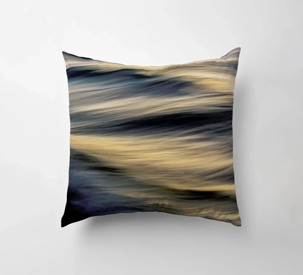 The Uniqueness Of Waves Xxiv cuscino da Tal Paz-Fridman