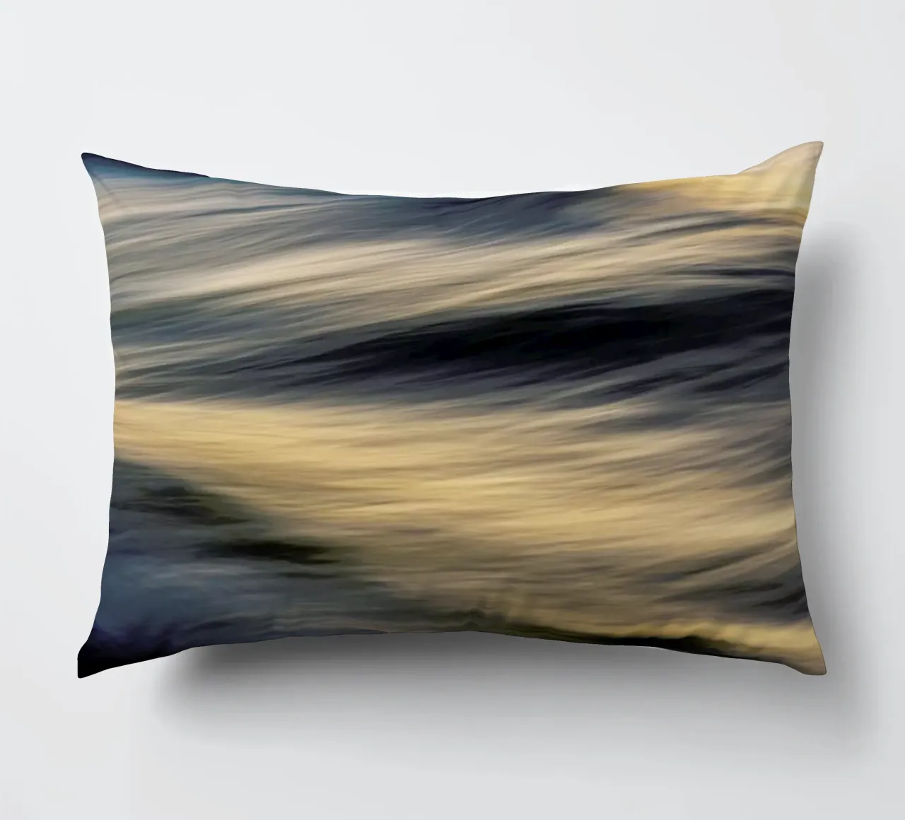 The Uniqueness Of Waves Xxiv cuscino da Tal Paz-Fridman