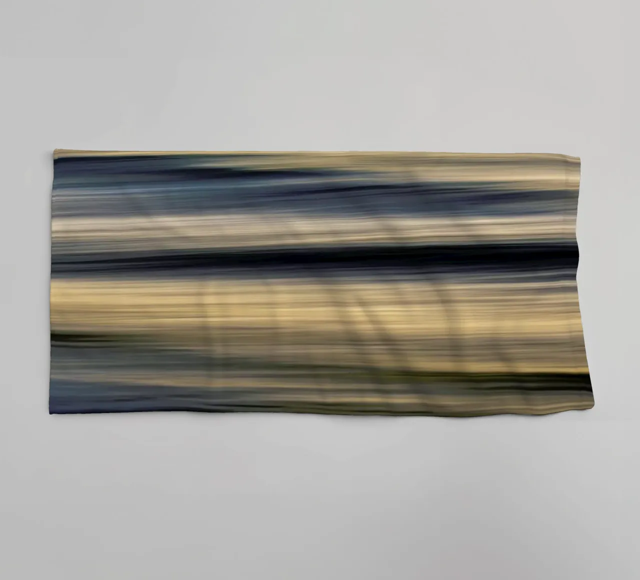 The Uniqueness Of Waves Xxiv toalla de baño de Tal Paz-Fridman